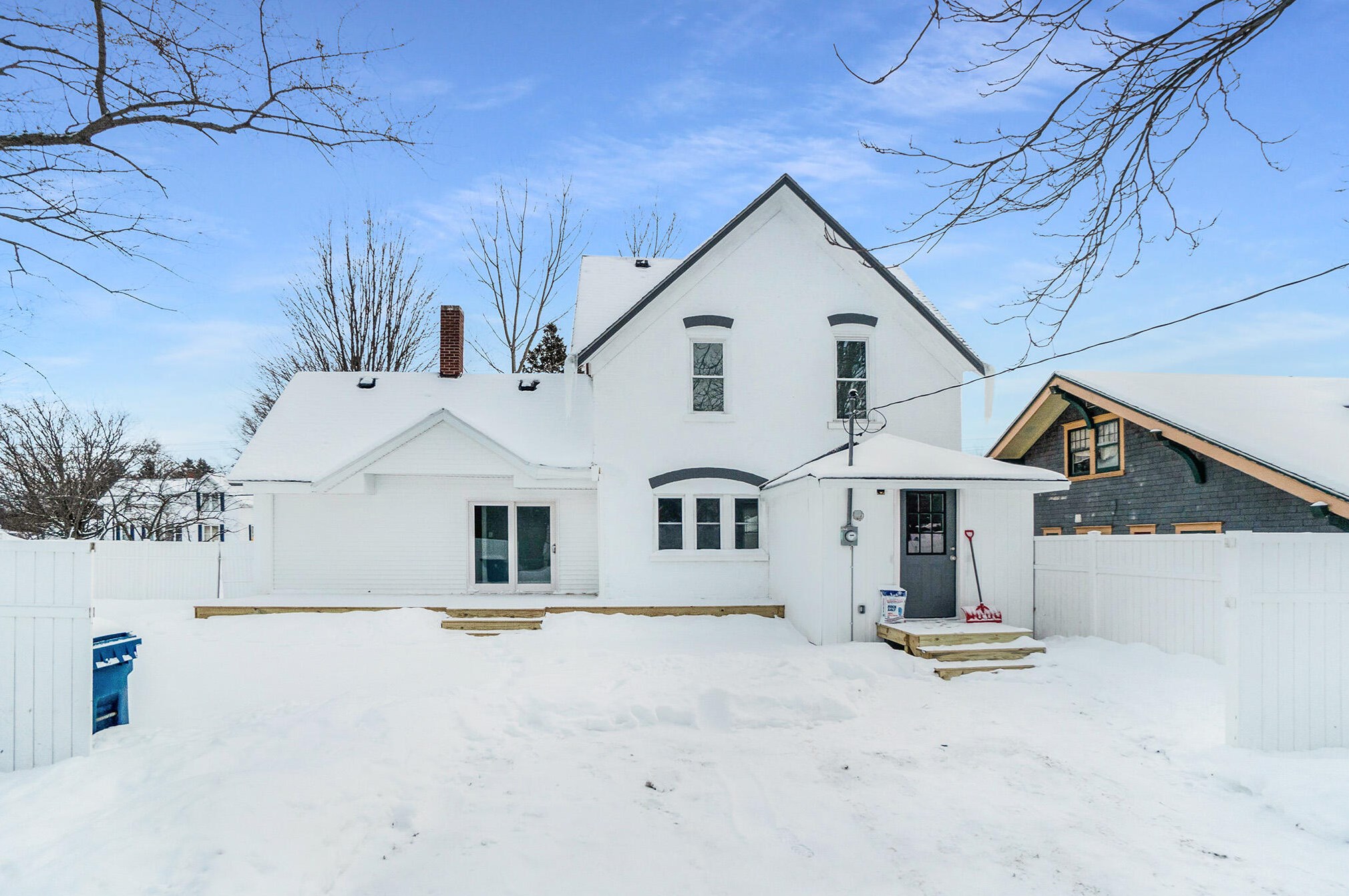 523 State St, Hart MI 49420-1238 exterior