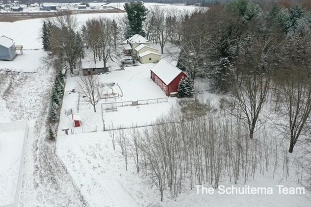 10720 56 Ave, Allendale MI 49401-8352 exterior