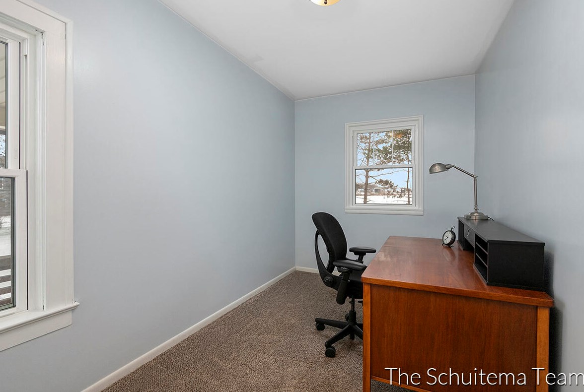 10720 56 Ave, Allendale MI 49401-8352 exterior