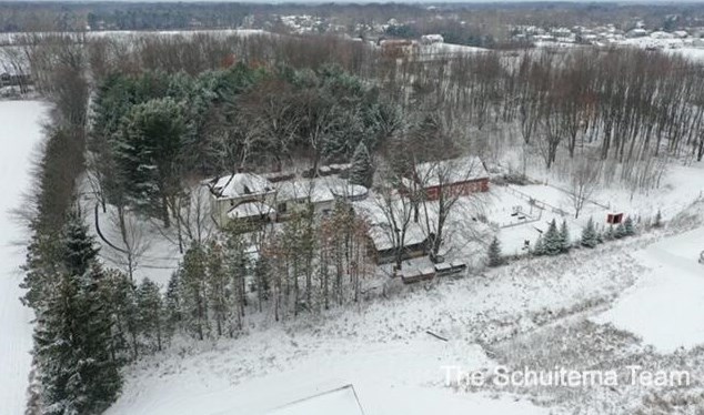 10720 56 Ave, Allendale MI 49401-8352 exterior