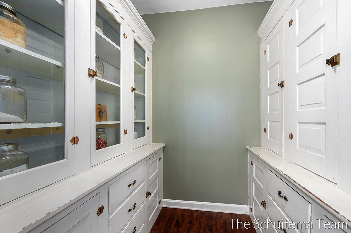 10720 56 Ave, Allendale MI 49401-8352 exterior