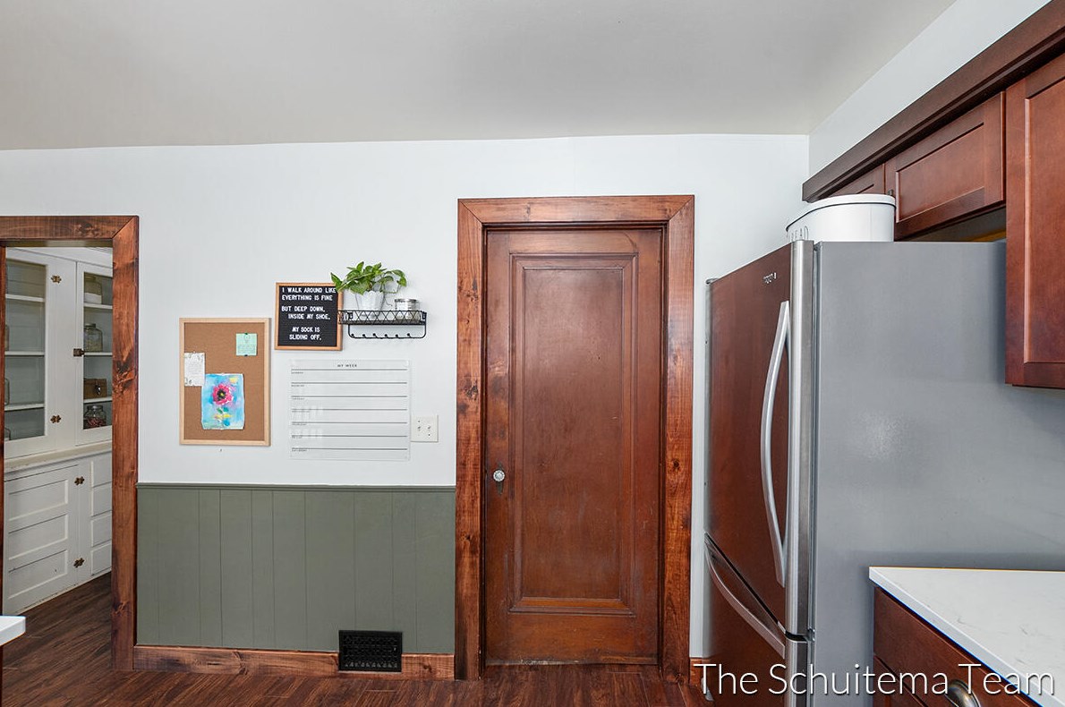 10720 56 Ave, Allendale MI 49401-8352 exterior