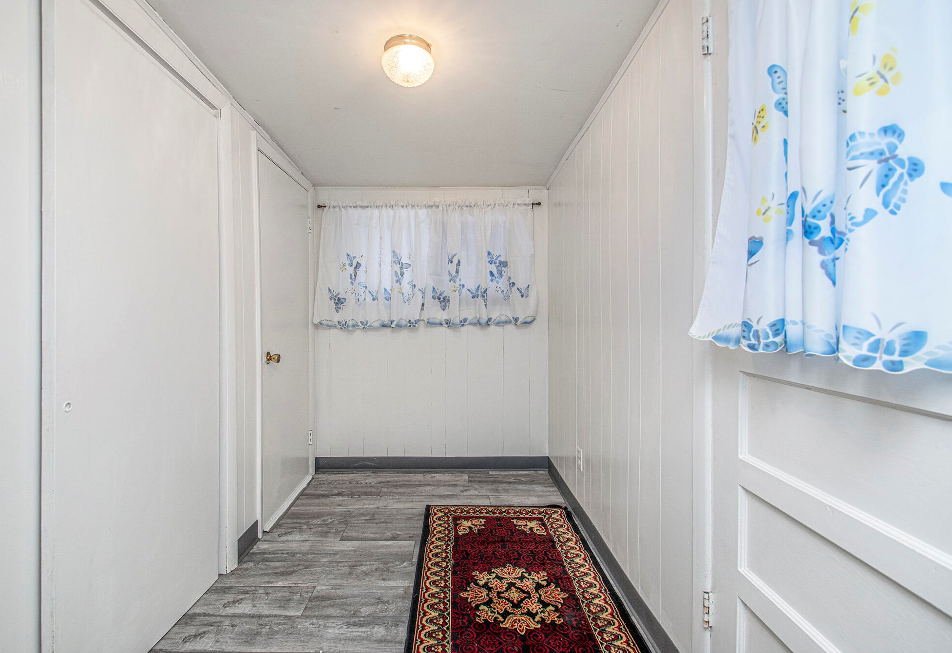 1310 Mcreynolds Ave, Grand Rapids MI 49504-3118 exterior