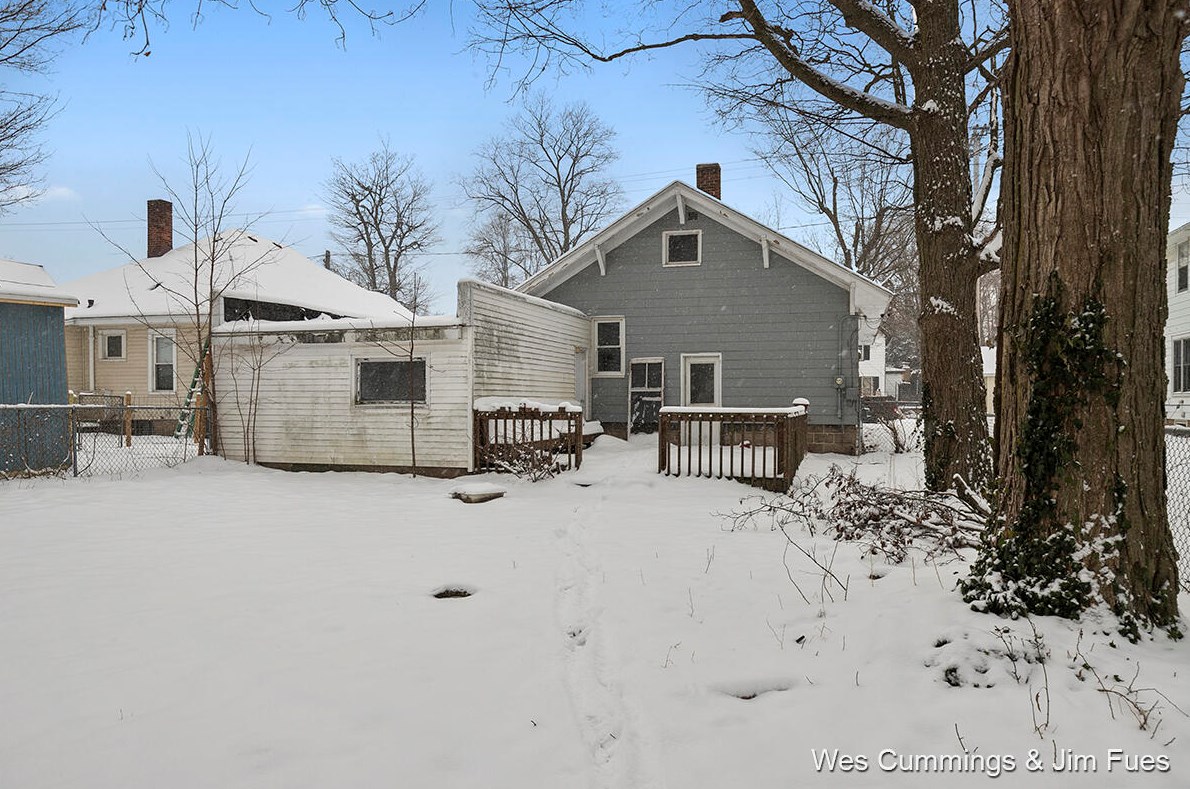 27 Centennial St, Sparta MI 49345-1301 exterior