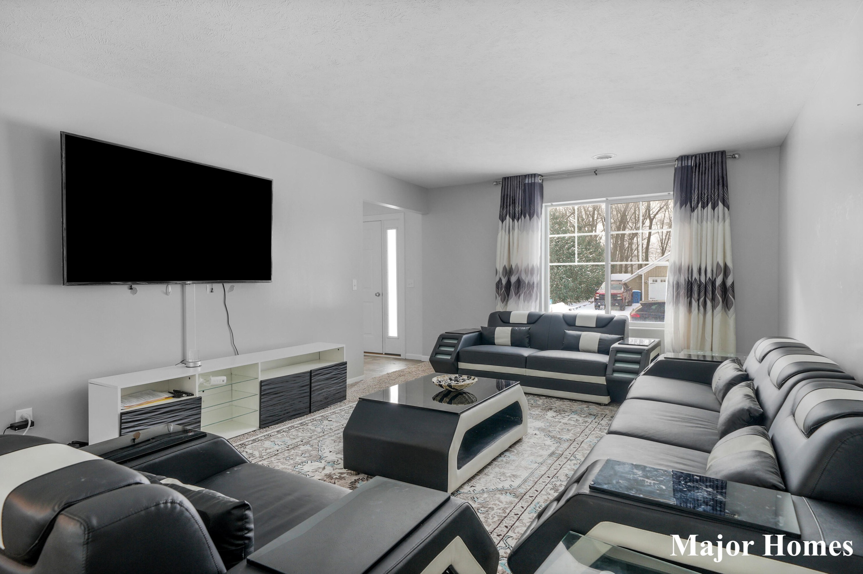 2661 Jolly Roger Dr, Wayland MI  49348-9472 exterior