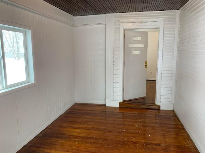 131 Myrtle Ave, Meskegon MI 49442-3243 exterior