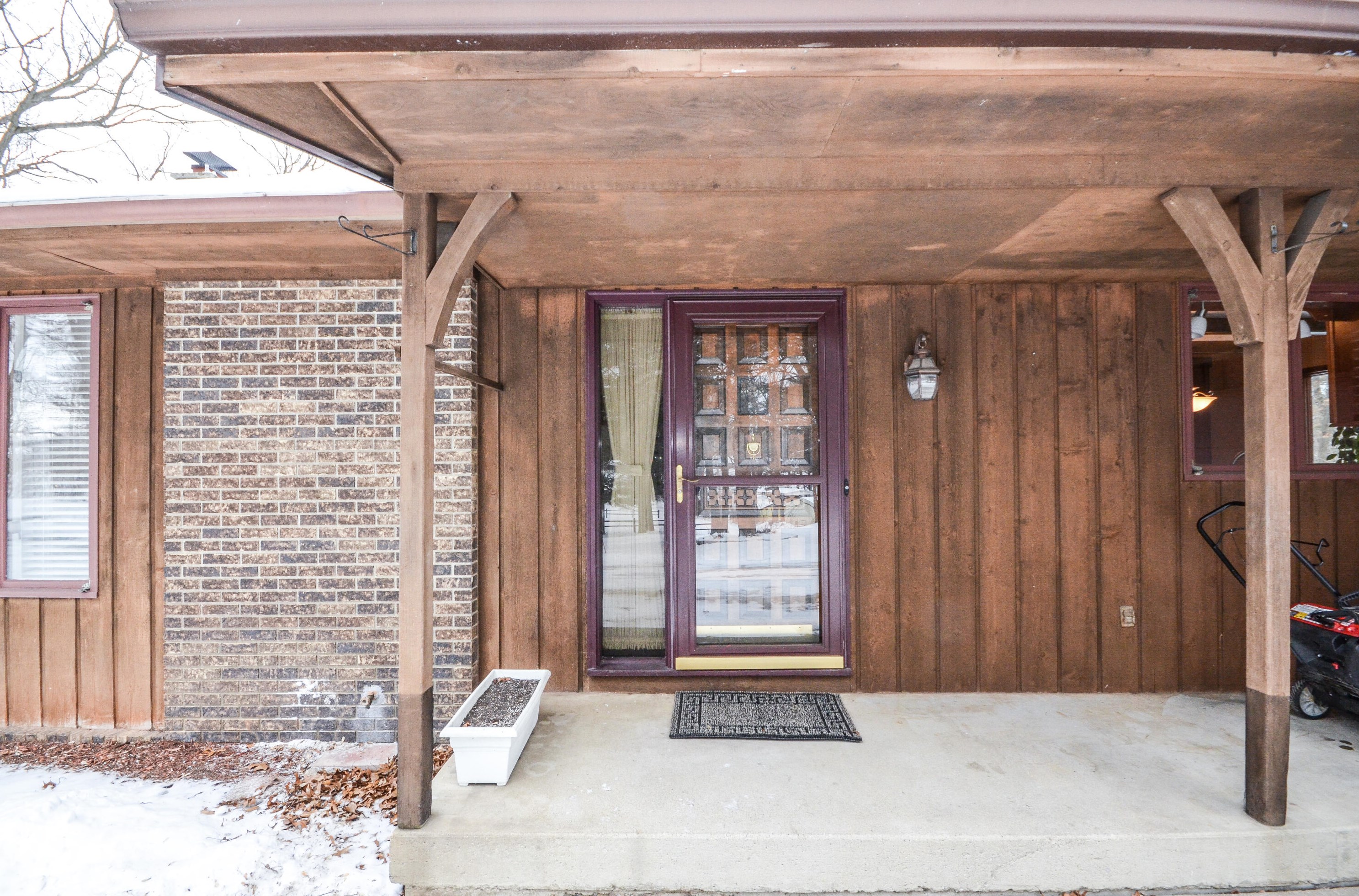 4126 Jackson Rd, Saranac MI 48881-9735 exterior