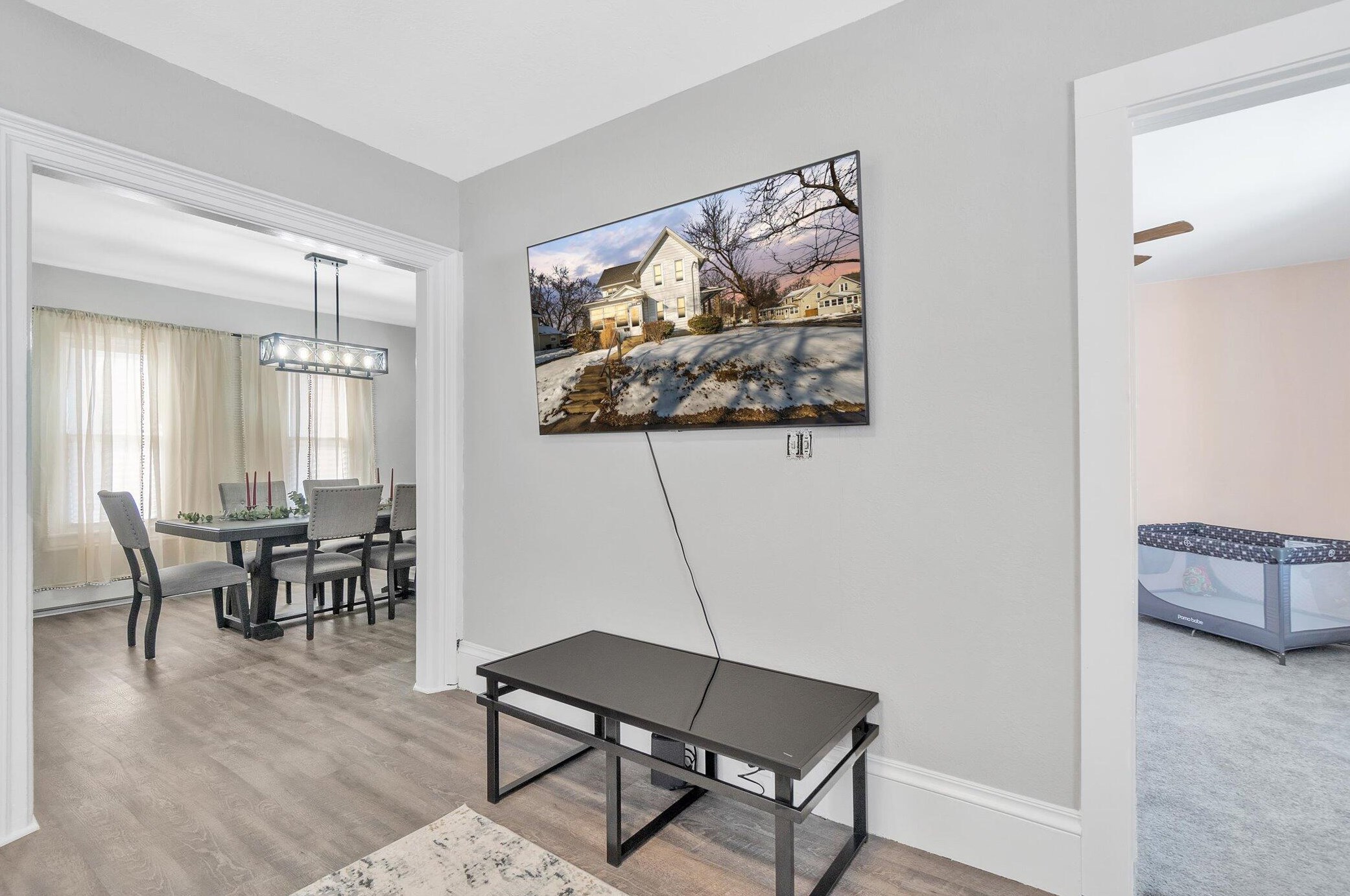 300 Douglas St, Jackson MI  49203-4128 exterior