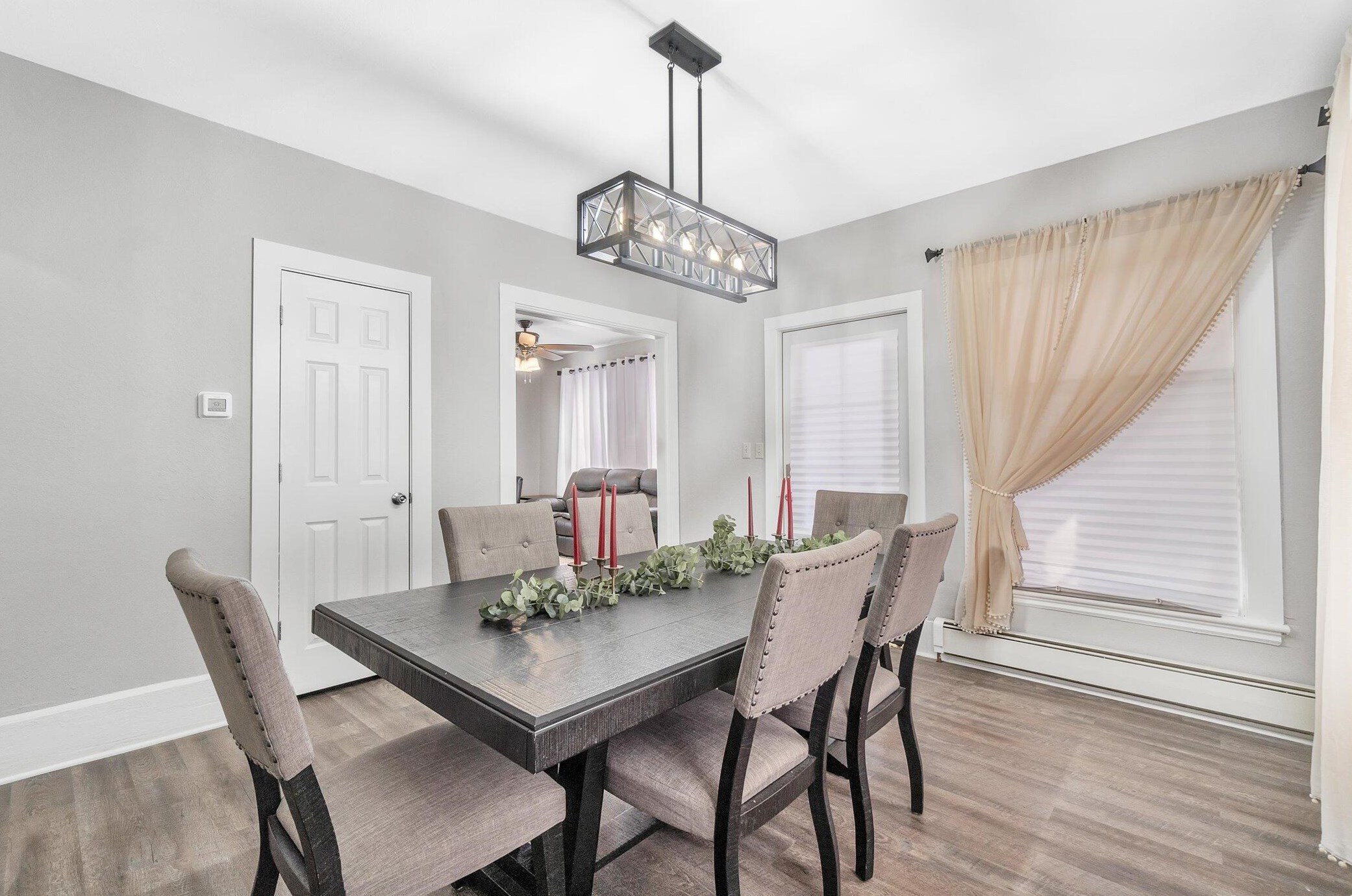 300 Douglas St, Jackson MI  49203-4128 exterior