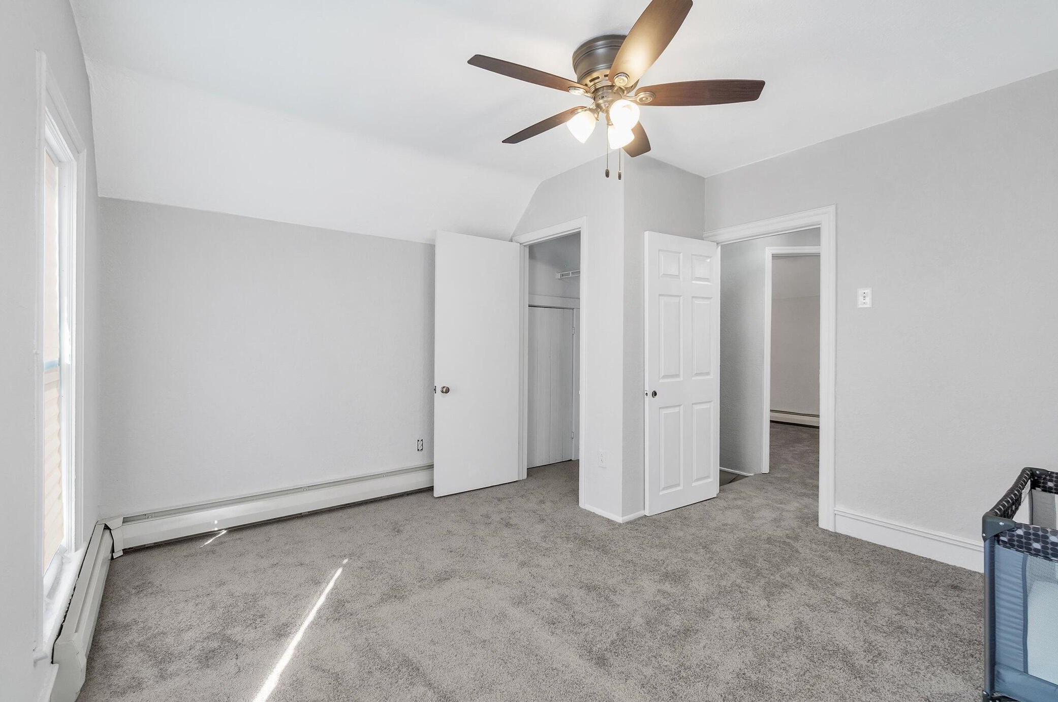 300 Douglas St, Jackson MI  49203-4128 exterior