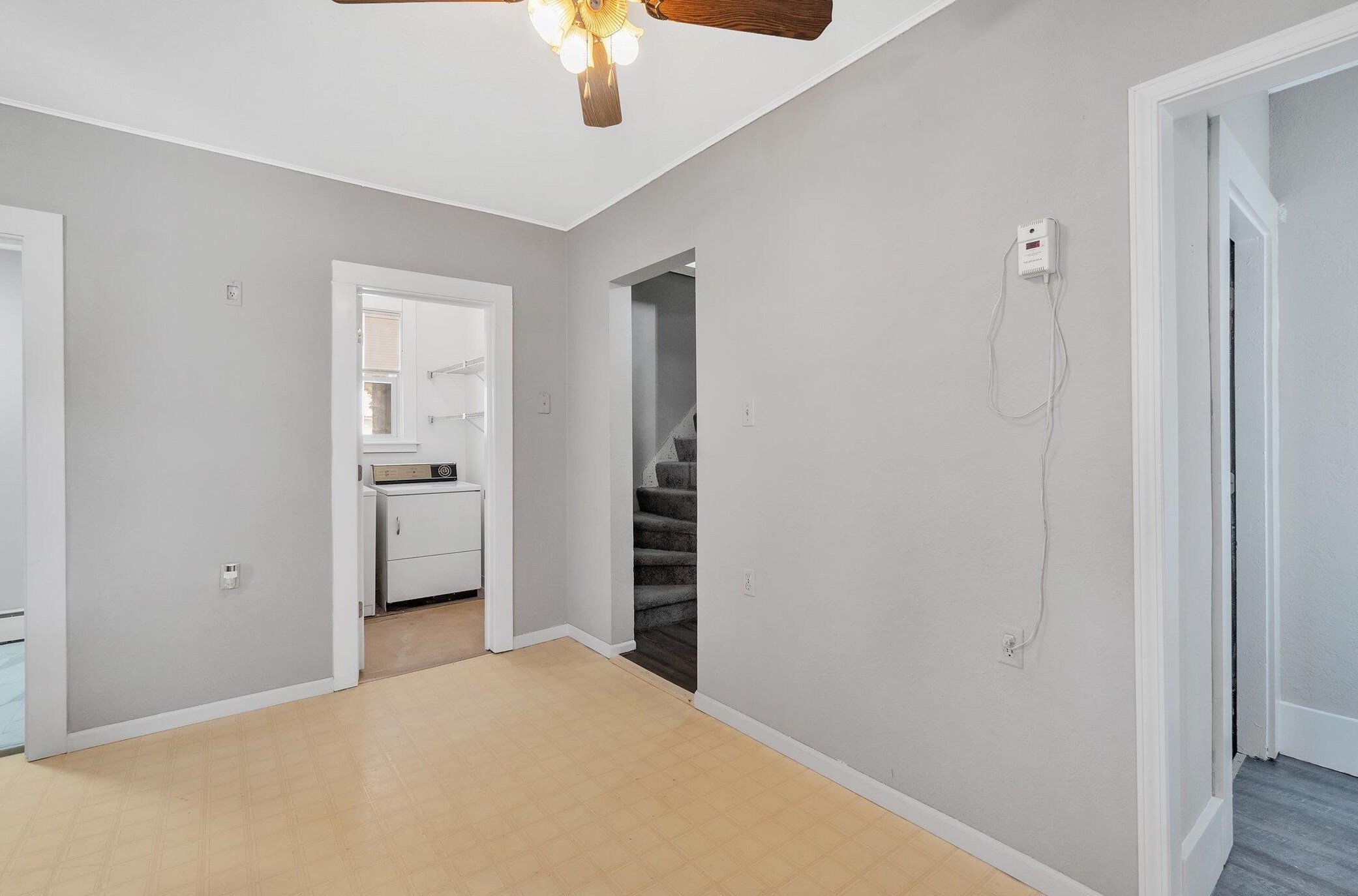 300 Douglas St, Jackson MI  49203-4128 exterior