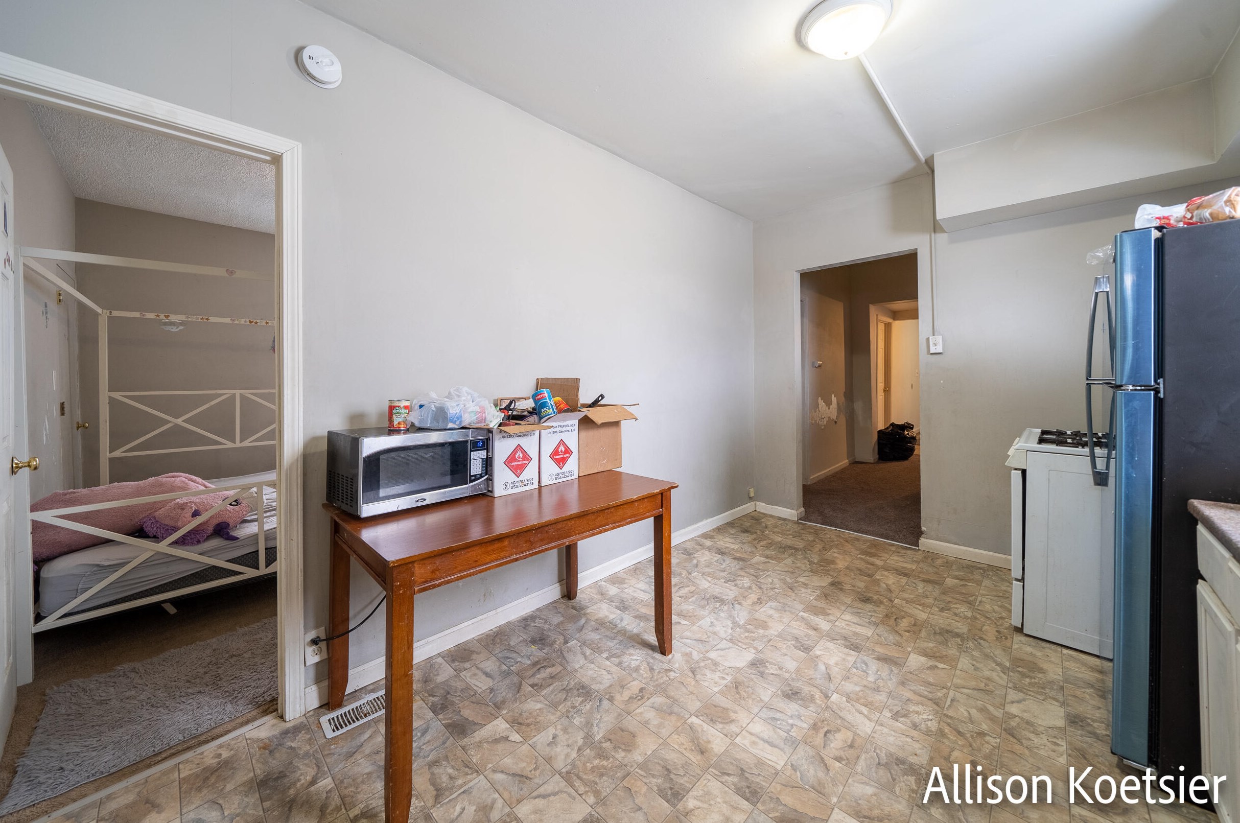 817 Veto St, Grand Rapids MI  49504-6356 exterior