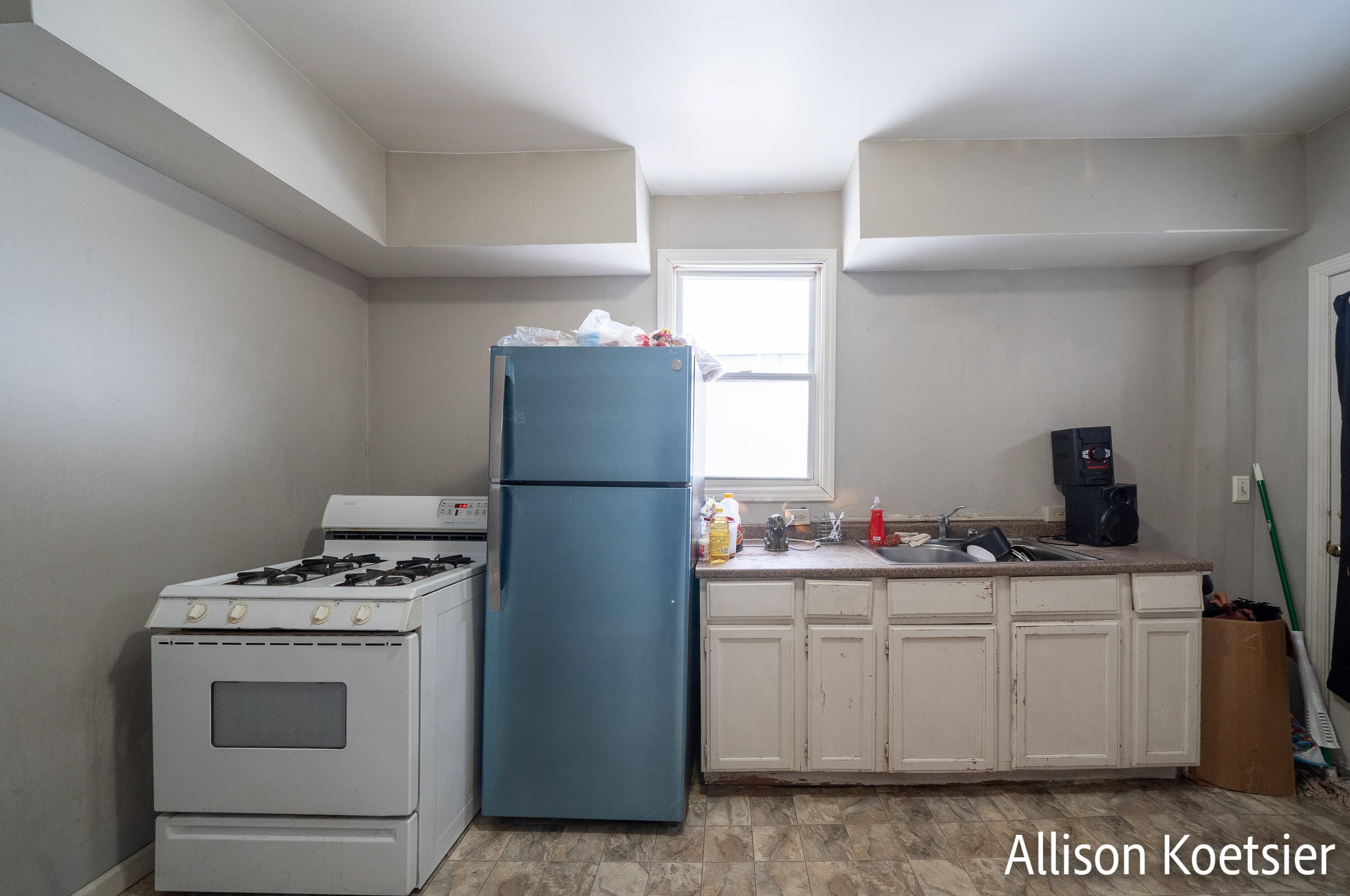 817 Veto St, Grand Rapids MI  49504-6356 exterior