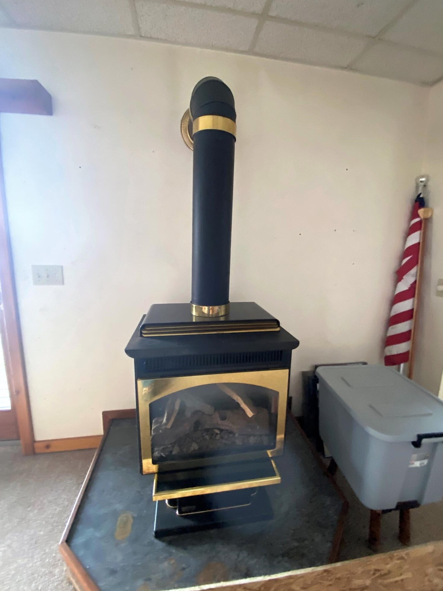 10700 Stoney Pt Dr, Delton MI 49046-9703 exterior