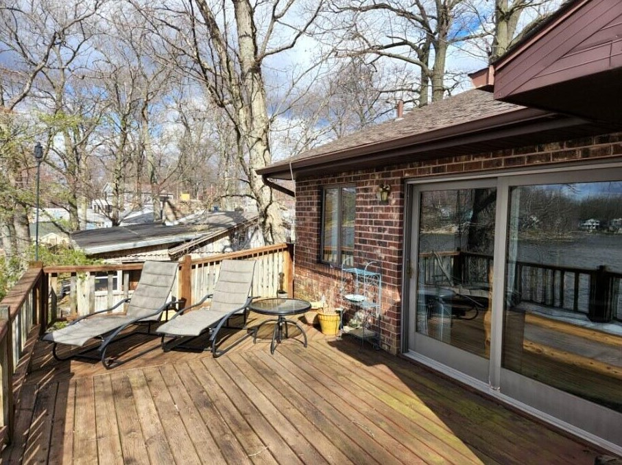 10700 Stoney Pt Dr, Delton MI 49046-9703 exterior