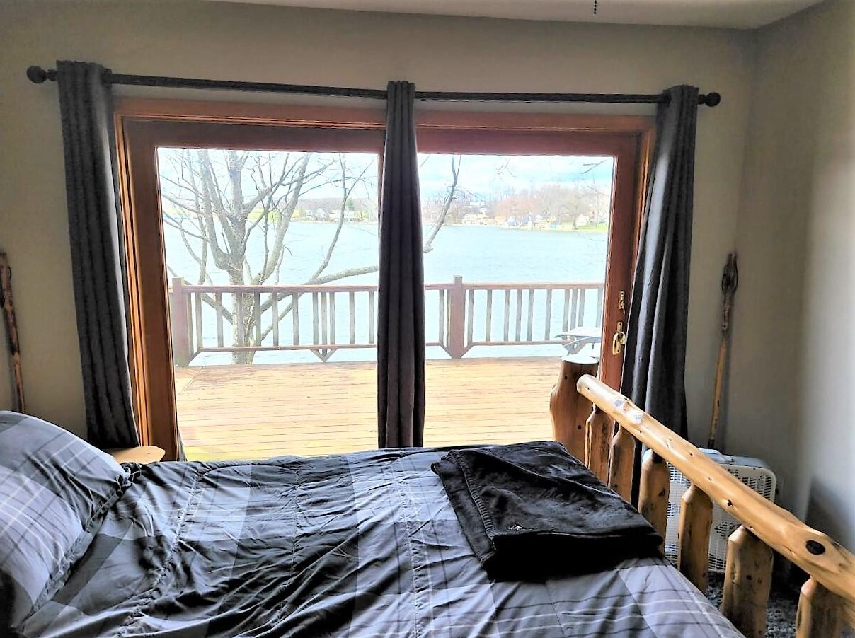 10700 Stoney Pt Dr, Delton MI 49046-9703 exterior