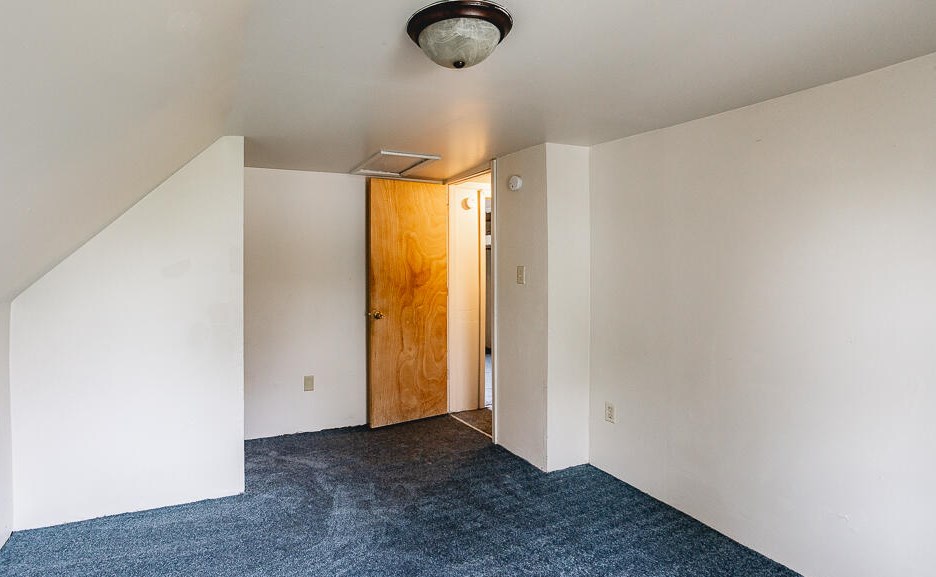 329 Forbes St, Jackson MI 49202-3712 exterior