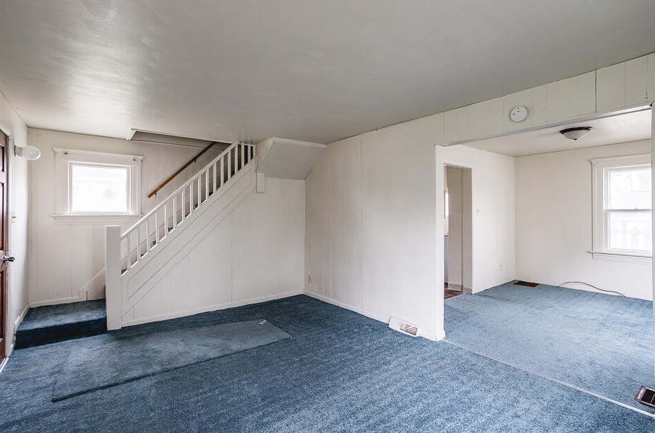 329 Forbes St, Jackson MI 49202-3712 exterior