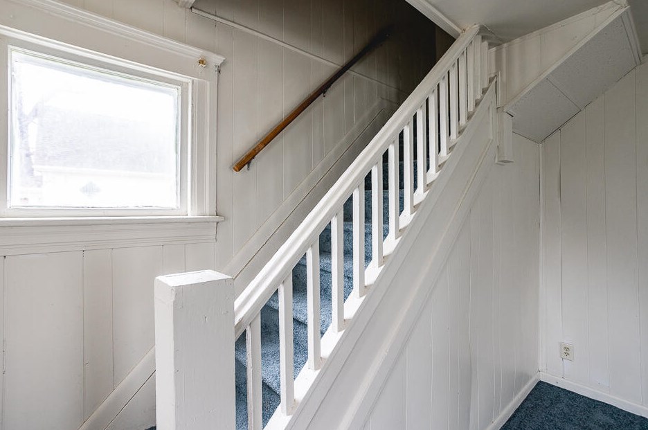 329 Forbes St, Jackson MI 49202-3712 exterior