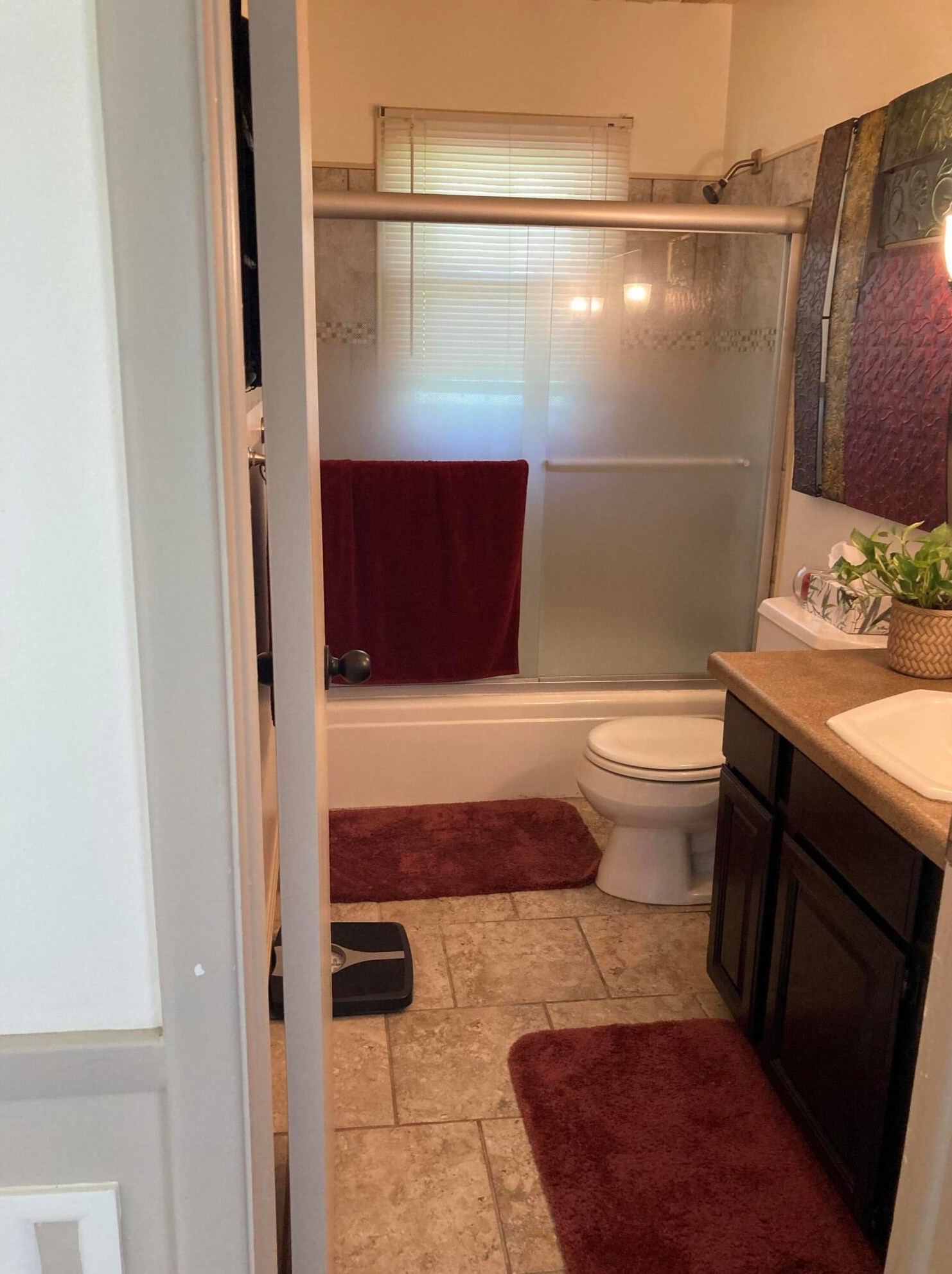 627 Fall River Dr, Coldwater MI 49036-9170 exterior