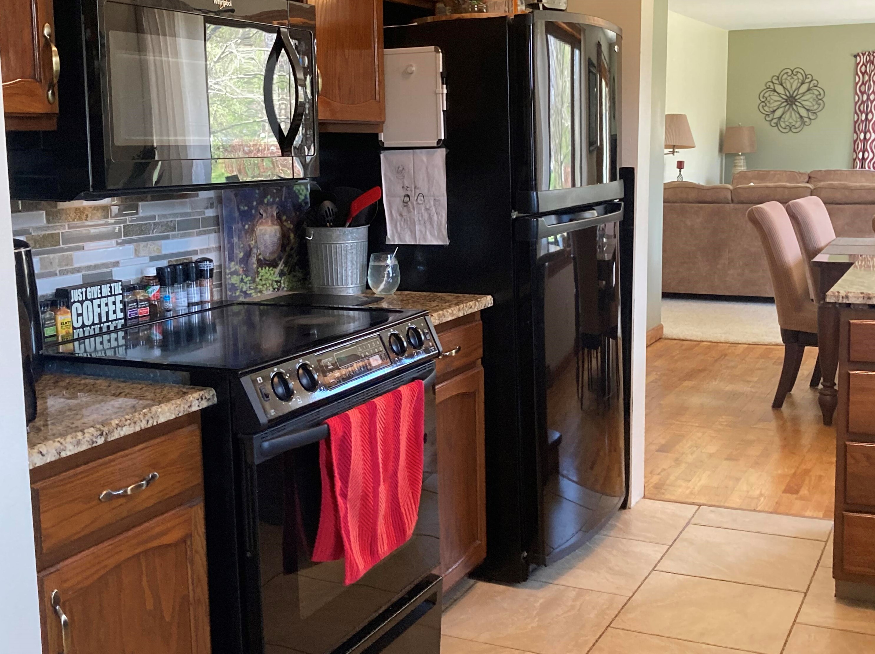 627 Fall River Dr, Coldwater MI 49036-9170 exterior