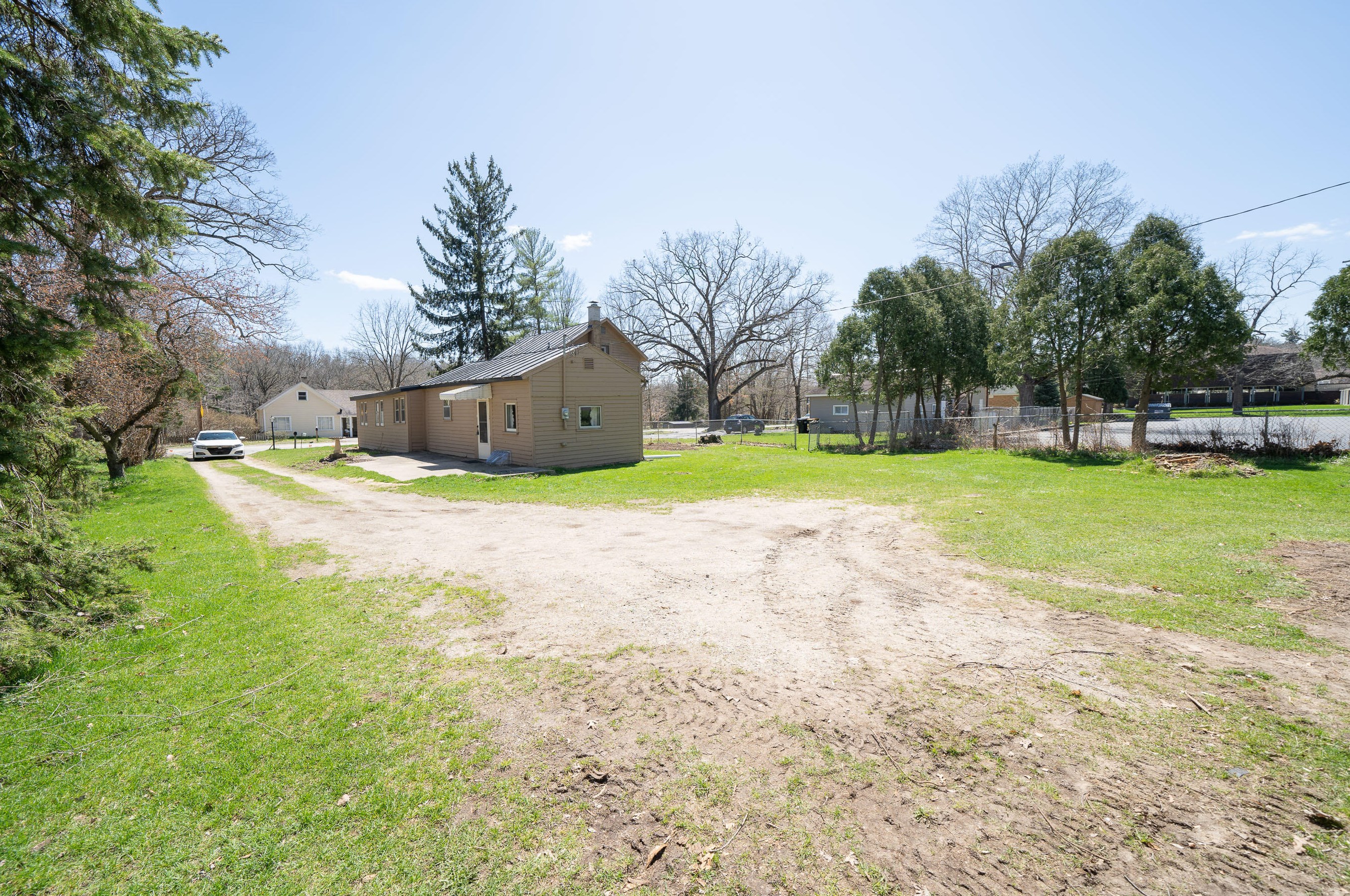 2795 Thornapple River Dr, Grand Rapids MI 49546-6844 exterior