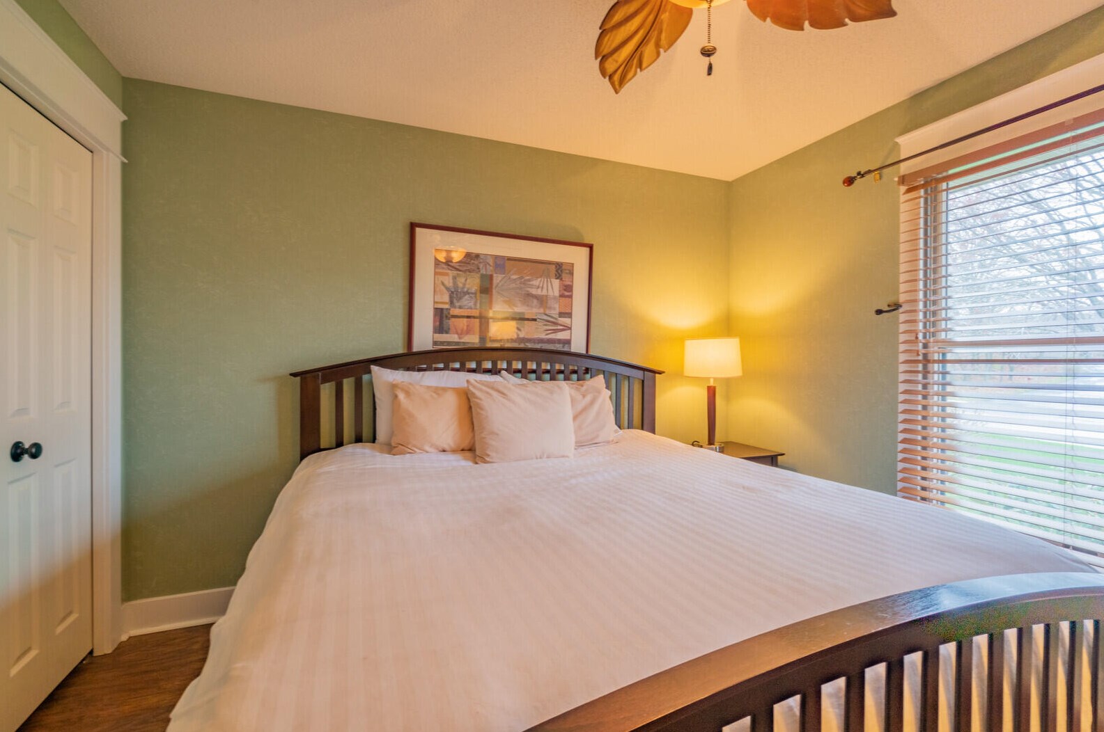 18126 Swiss Dr, Spring Lake MI 49456-9139 exterior