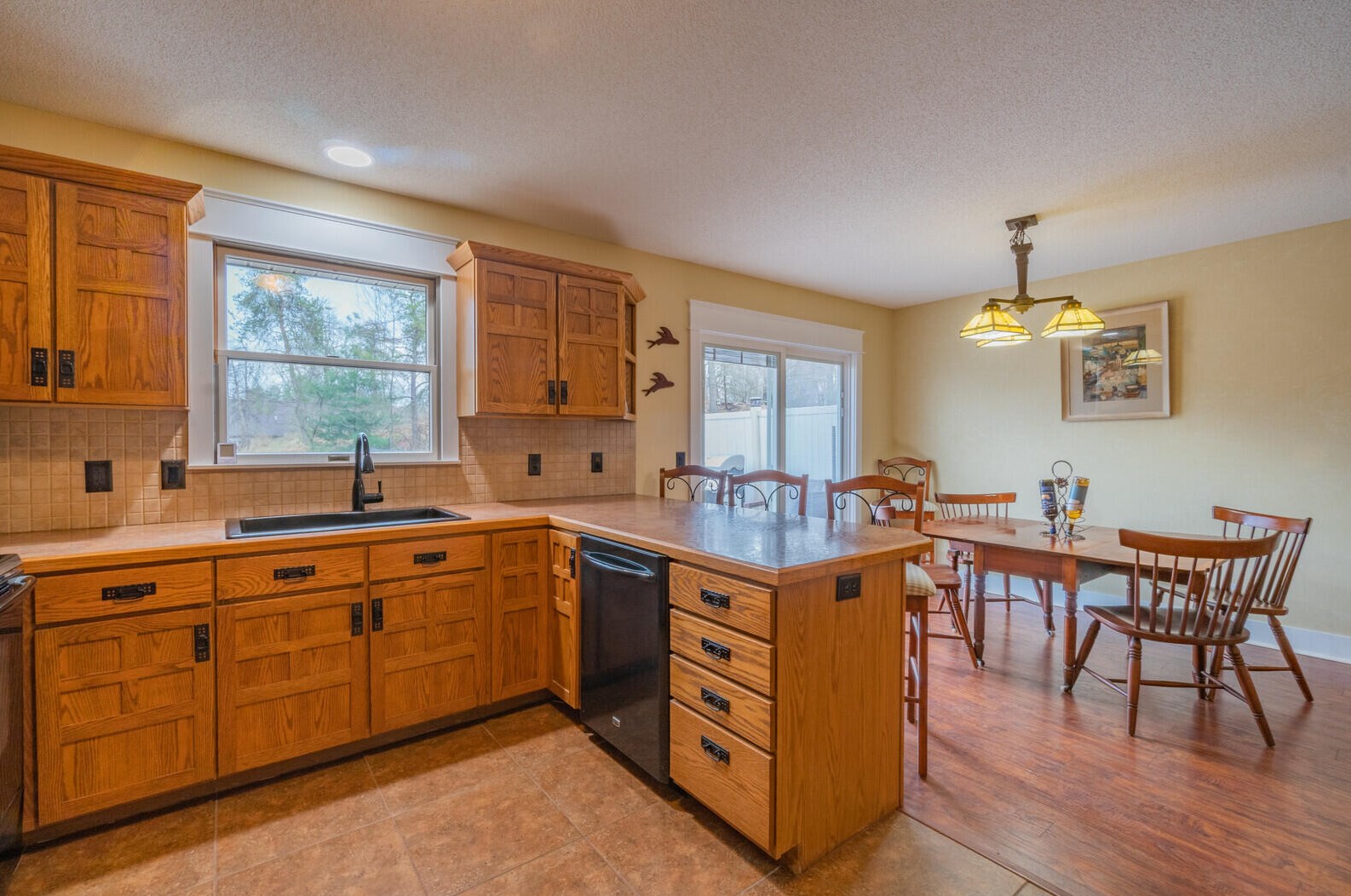 18126 Swiss Dr, Spring Lake MI 49456-9139 exterior