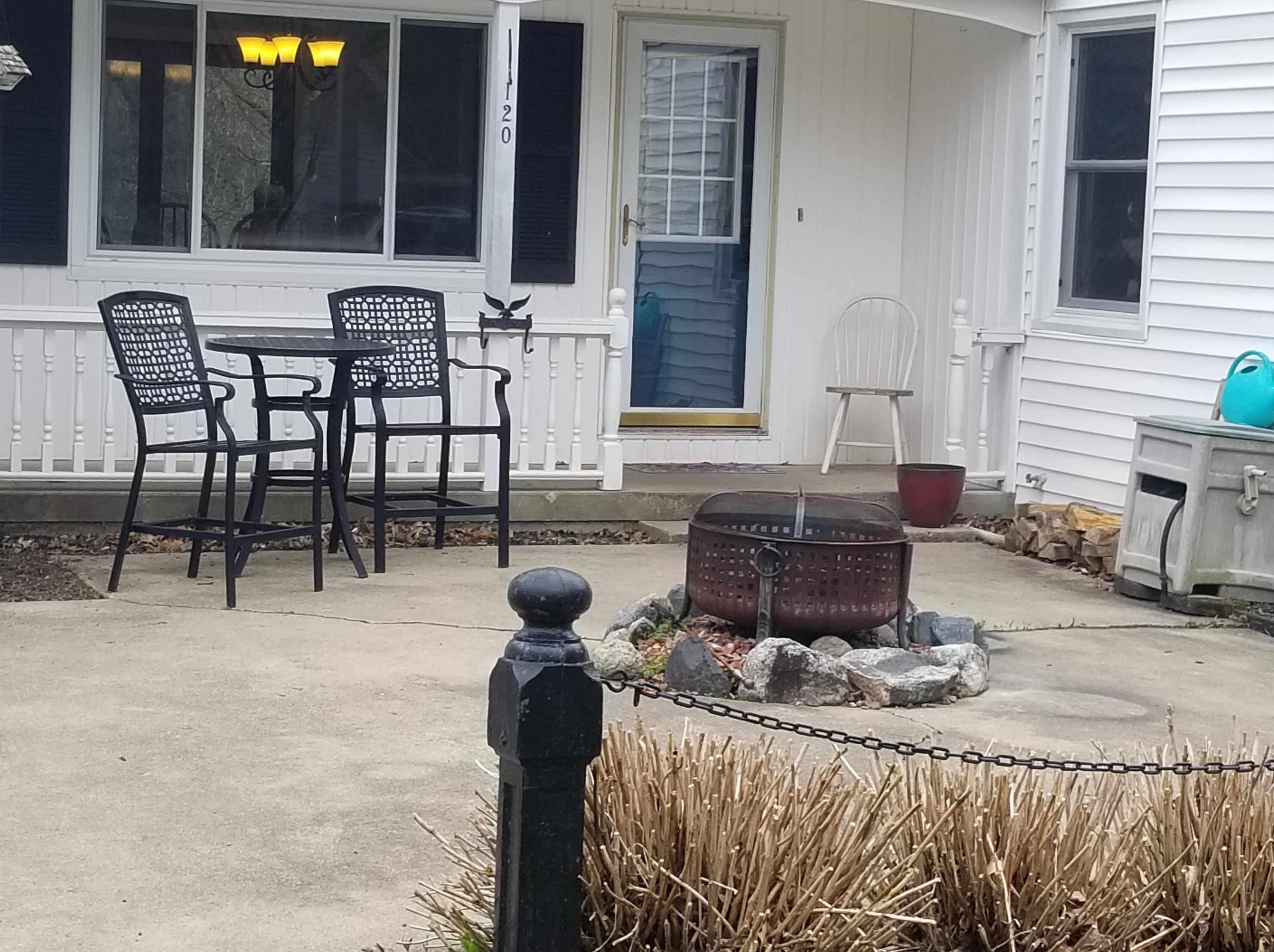 120 St, Saranac MI 48881-9726 exterior