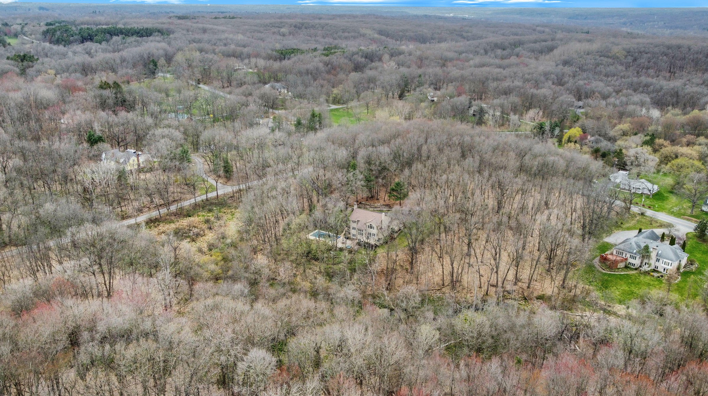 2850 Foxfire Ln, Ada MI 49301-9351 exterior