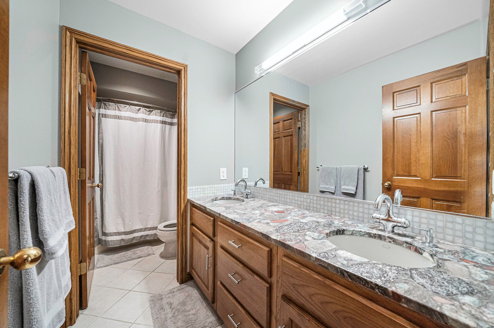 2850 Foxfire Ln, Ada MI 49301-9351 exterior