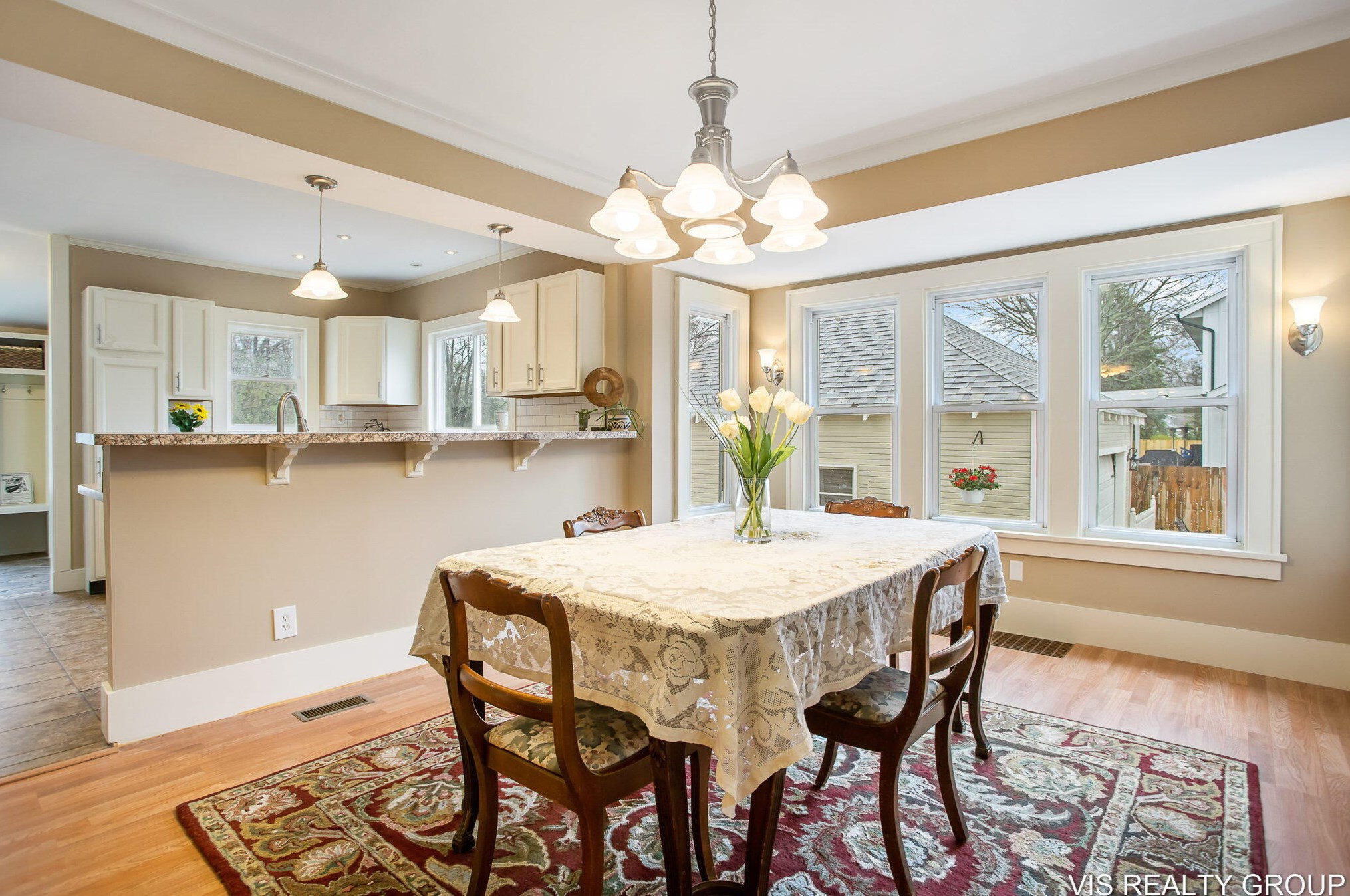 519 Riv St, Spring Lake MI 49456-2053 exterior