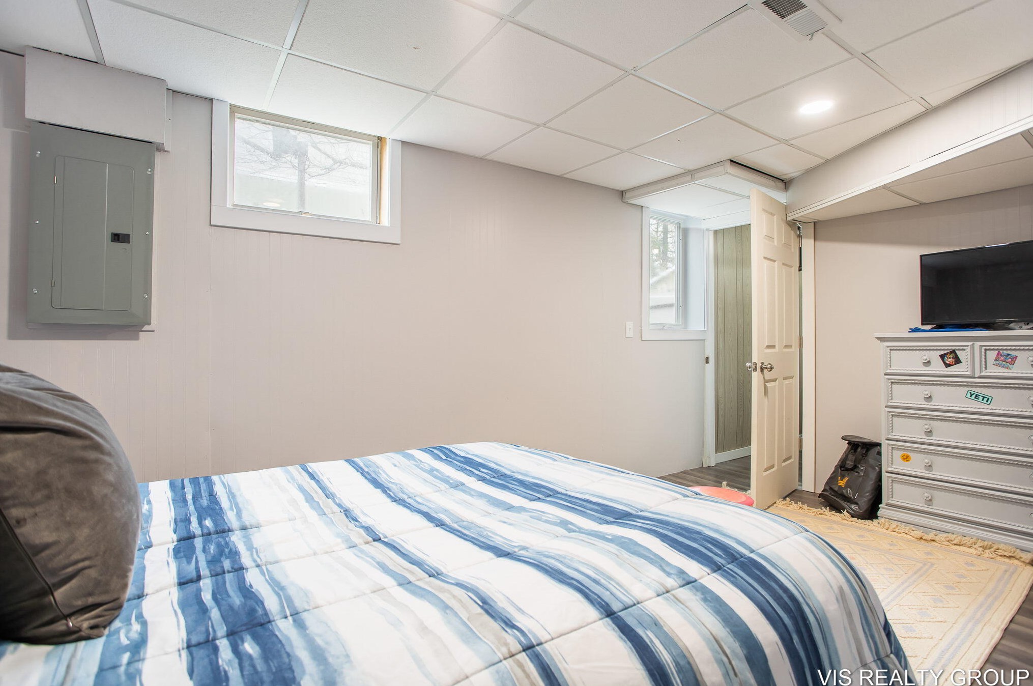 519 Riv St, Spring Lake MI 49456-2053 exterior