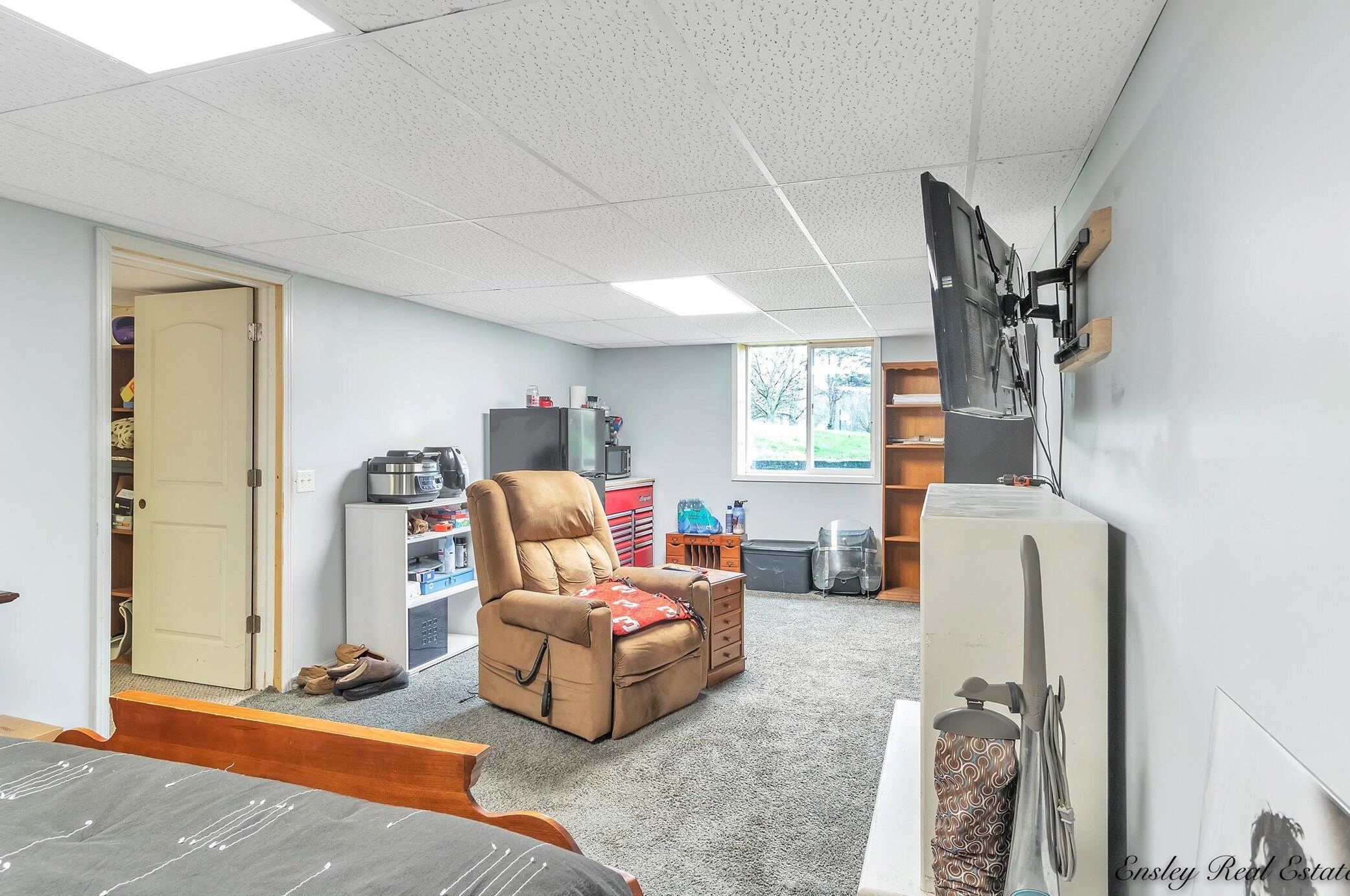 8899 Kraft Ave, Caledonia MI 49316-7682 exterior