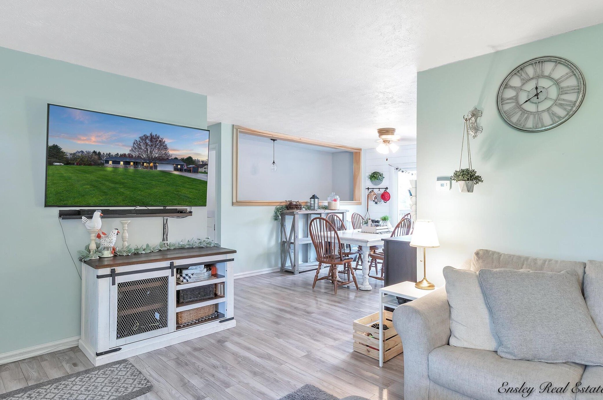 8899 Kraft Ave, Caledonia MI 49316-7682 exterior