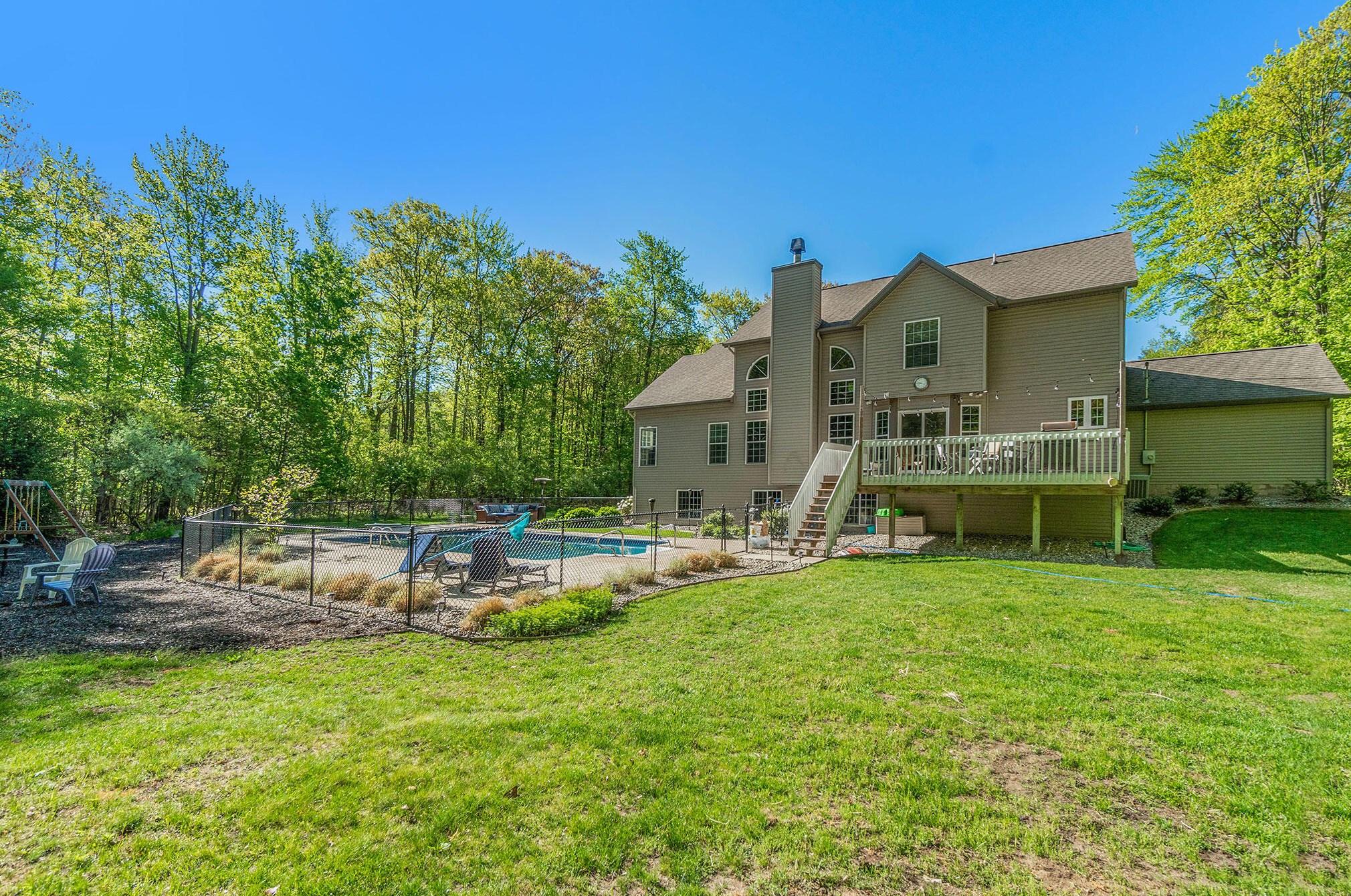 15229 Kelly St, Spring Lake MI 49456-1539 exterior