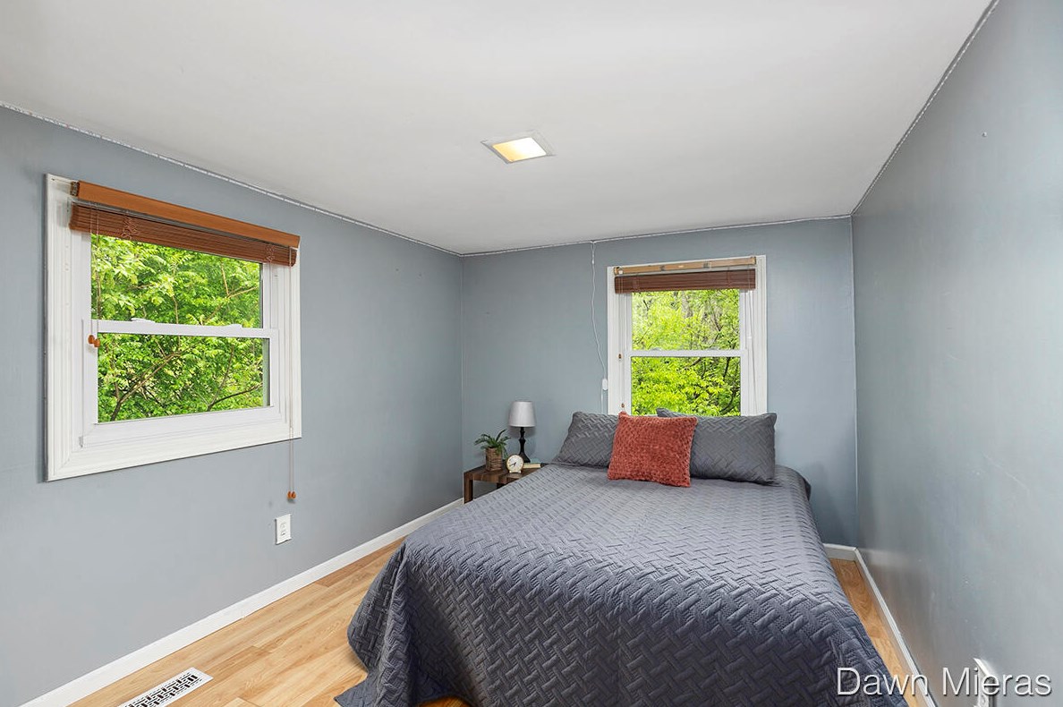 5147 Coit Ave, Grand Rapids MI 49525-1121 exterior