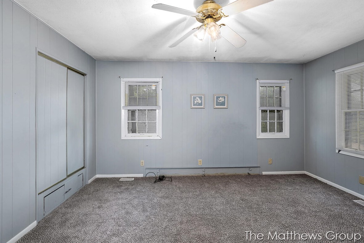 1946 Kalamazoo Ave, Grand Rapids MI 49507-3755 exterior