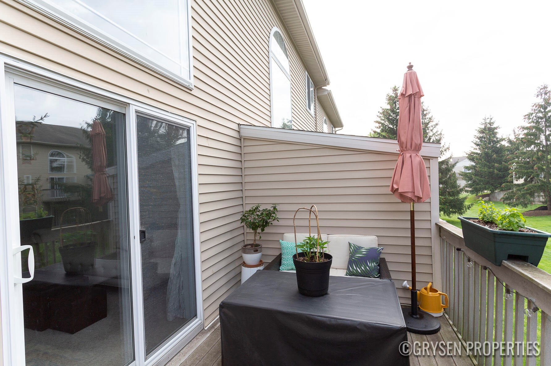 1238 Mesa Junction Dr, Byron Township MI 49315-8073 exterior