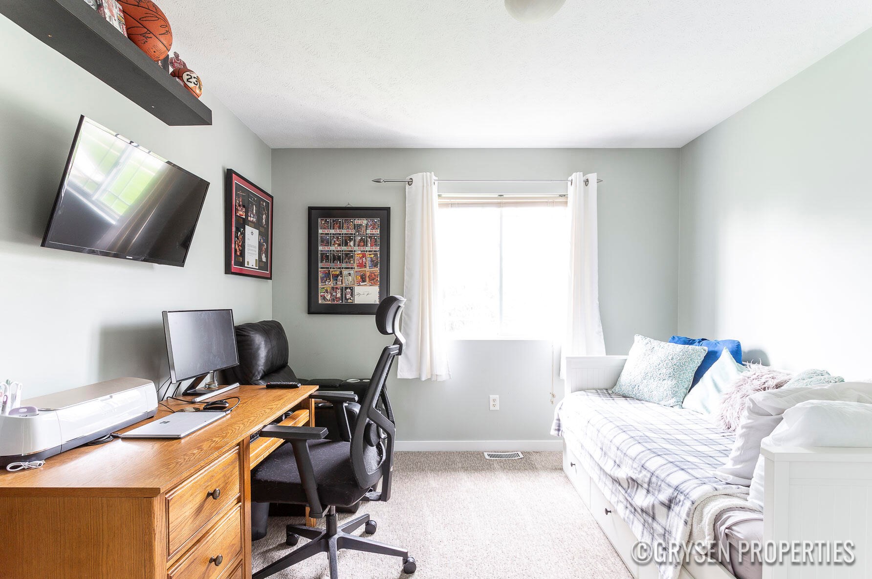 1238 Mesa Junction Dr, Byron Township MI 49315-8073 exterior