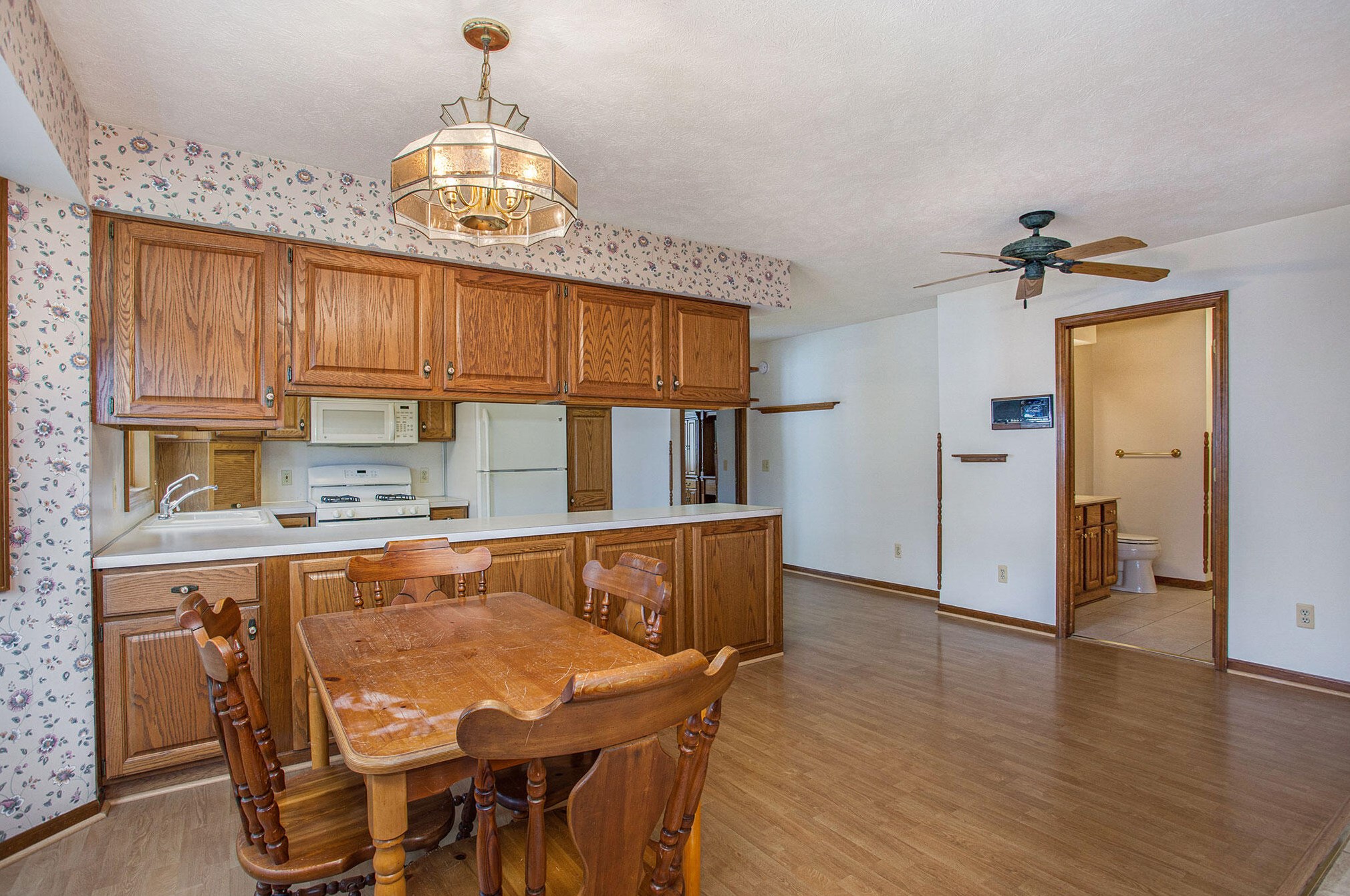 1164 Amberwood Dr, Byron Township MI exterior