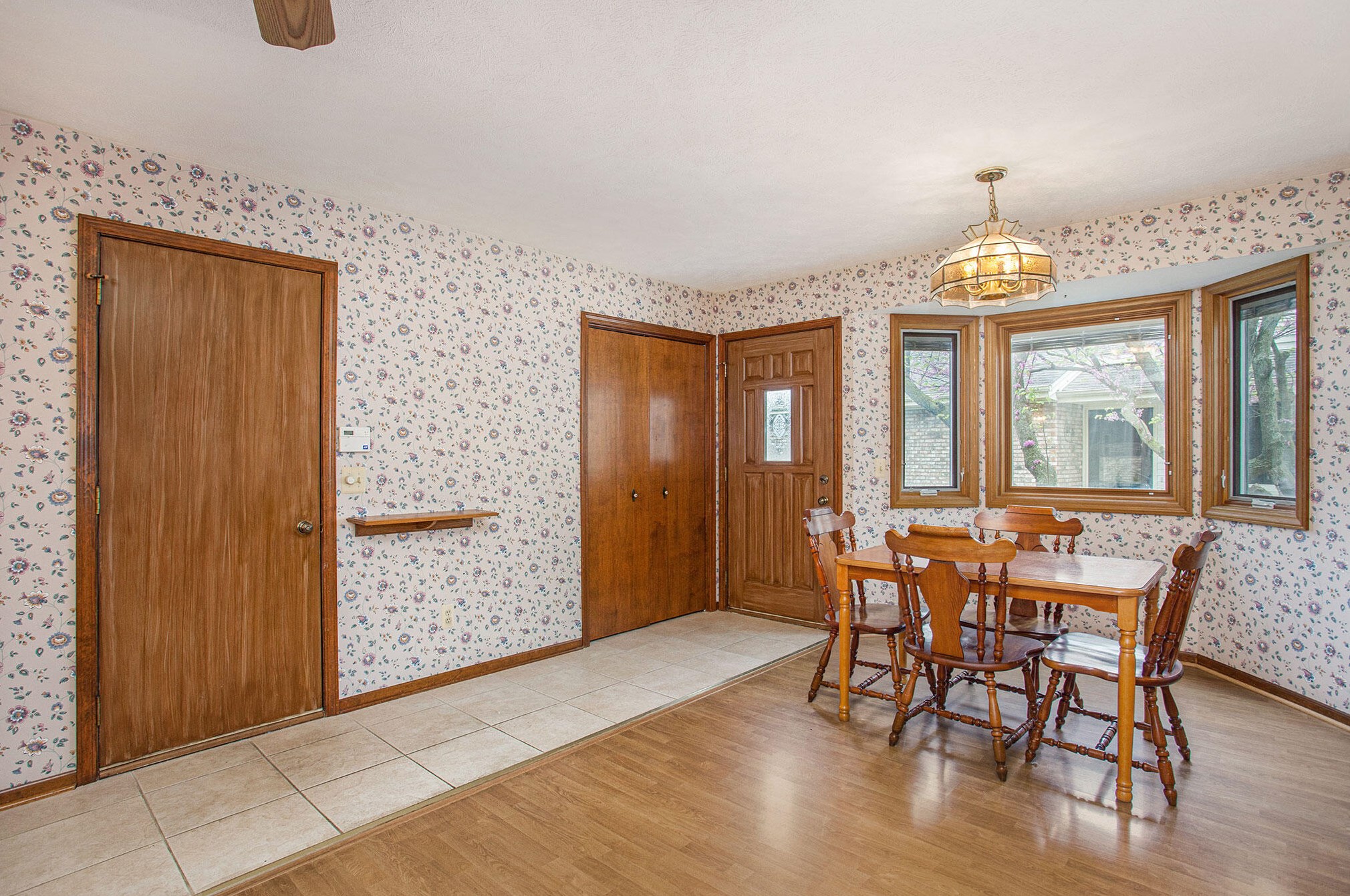 1164 Amberwood Dr, Byron Township MI exterior