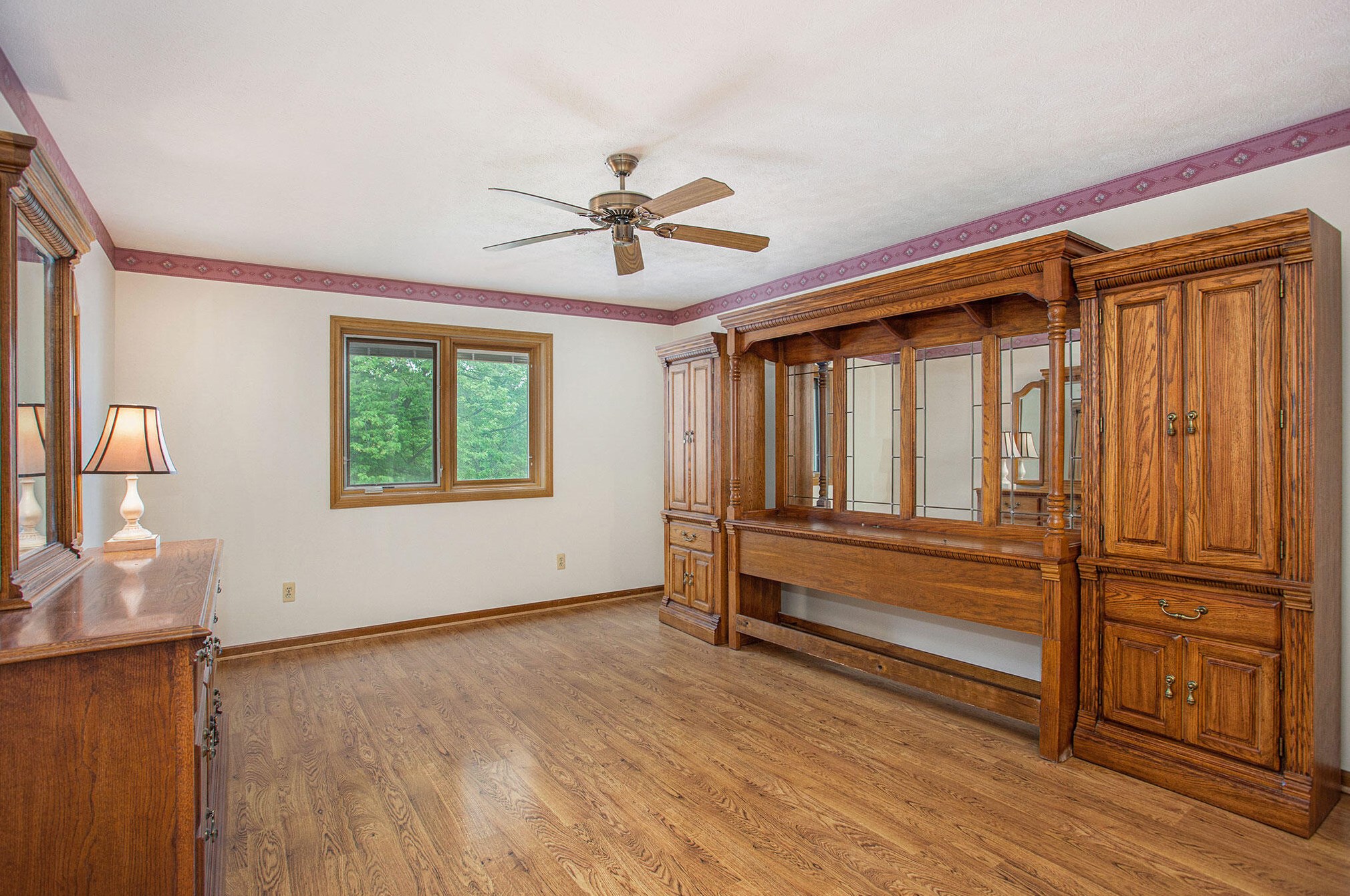 1164 Amberwood Dr, Byron Township MI exterior