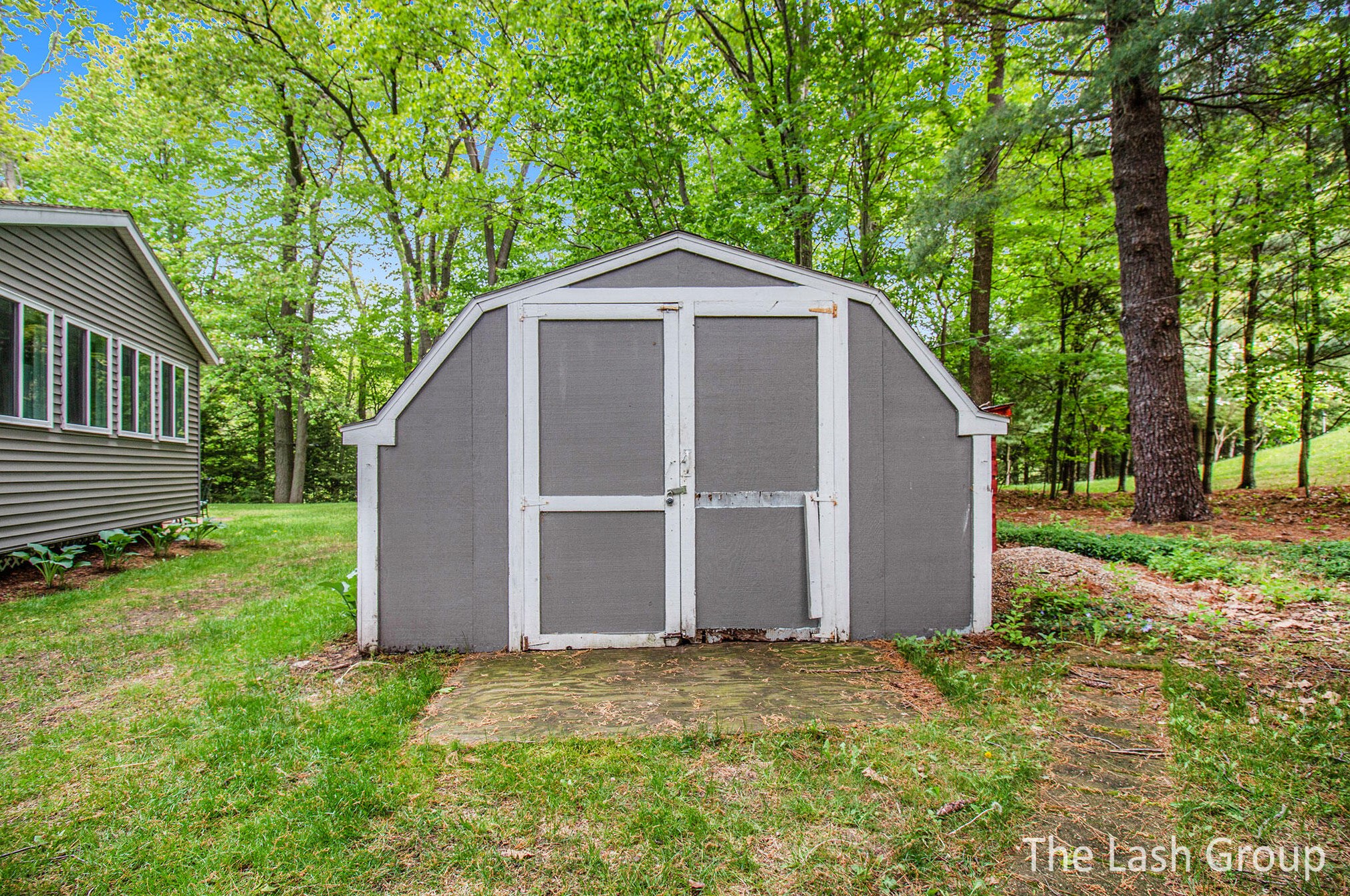 18522 Fruitport Rd, Spring Lake MI 49456-1157 exterior