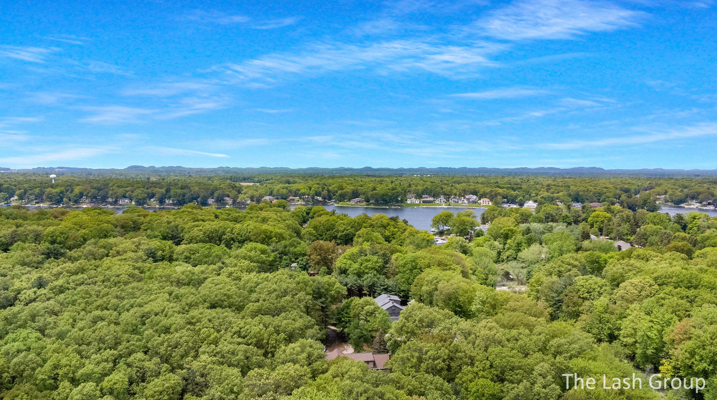 18522 Fruitport Rd, Spring Lake MI 49456-1157 exterior