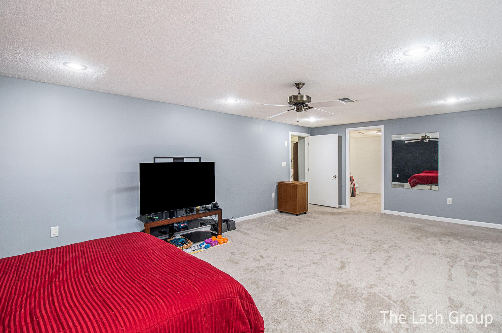 18522 Fruitport Rd, Spring Lake MI 49456-1157 exterior