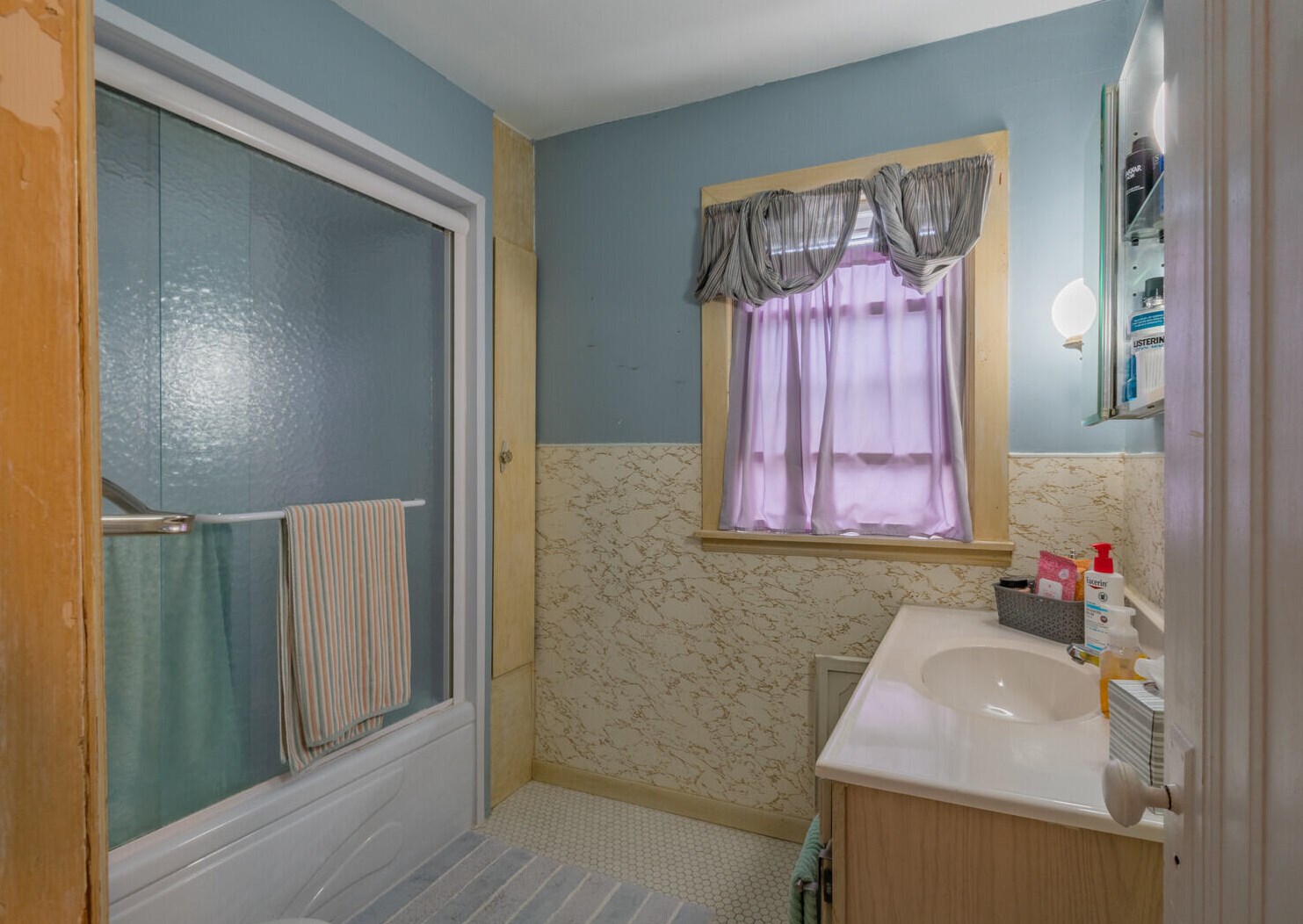 1948 Coit Ave, Grand Rapids MI  49505-4753 exterior