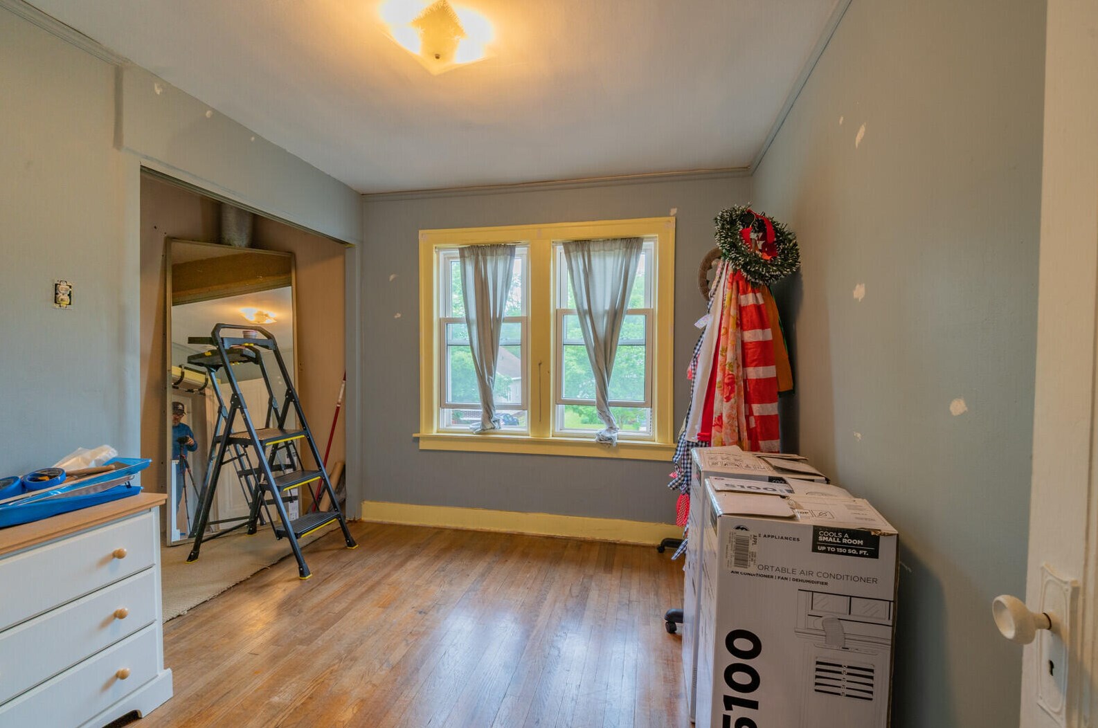 1948 Coit Ave, Grand Rapids MI  49505-4753 exterior