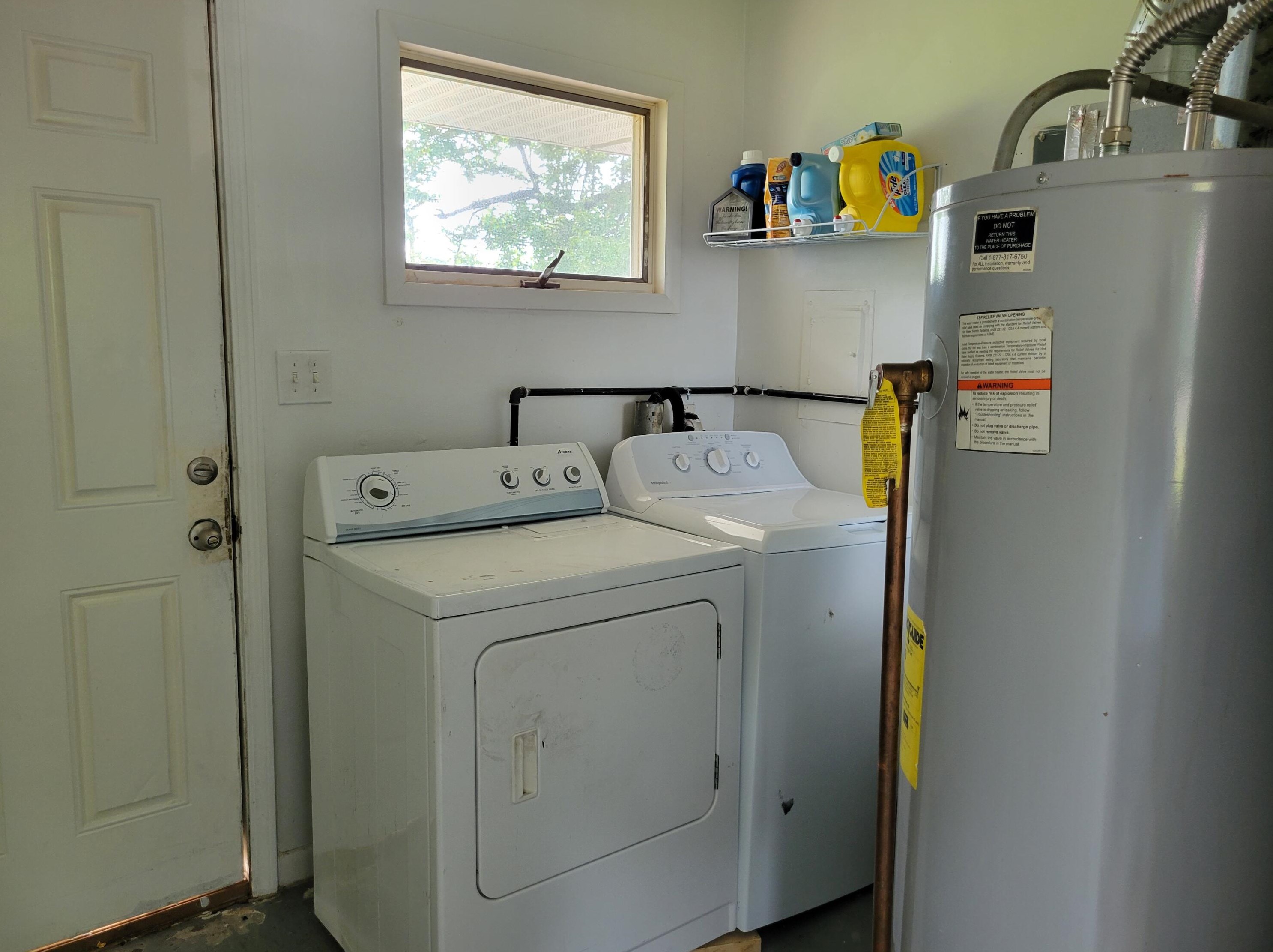 908 13th St, Niles MI  49120-3420 exterior