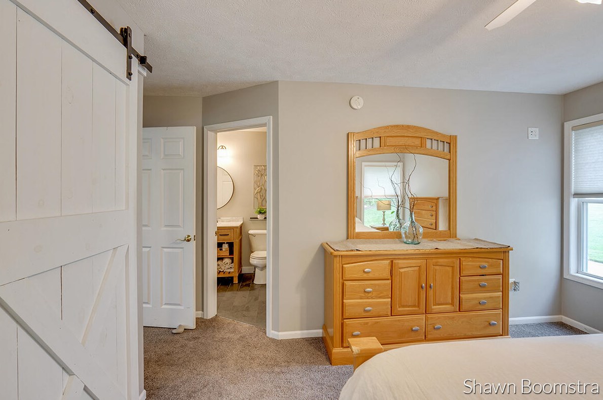 4016 Ronalds Rd, Dorr MI 49323-9071 exterior